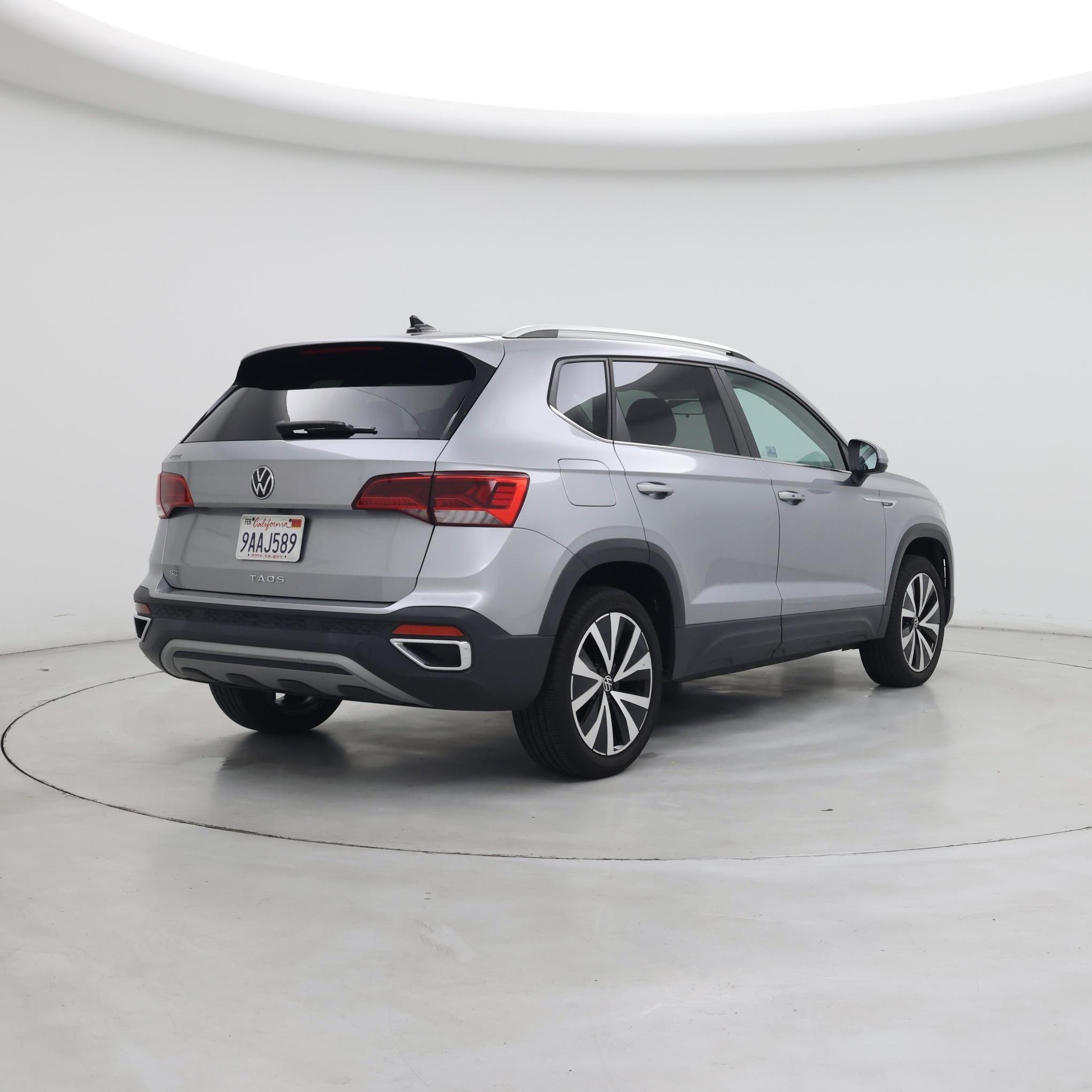 Thumbnail: 2022 Volkswagen Taos - 8