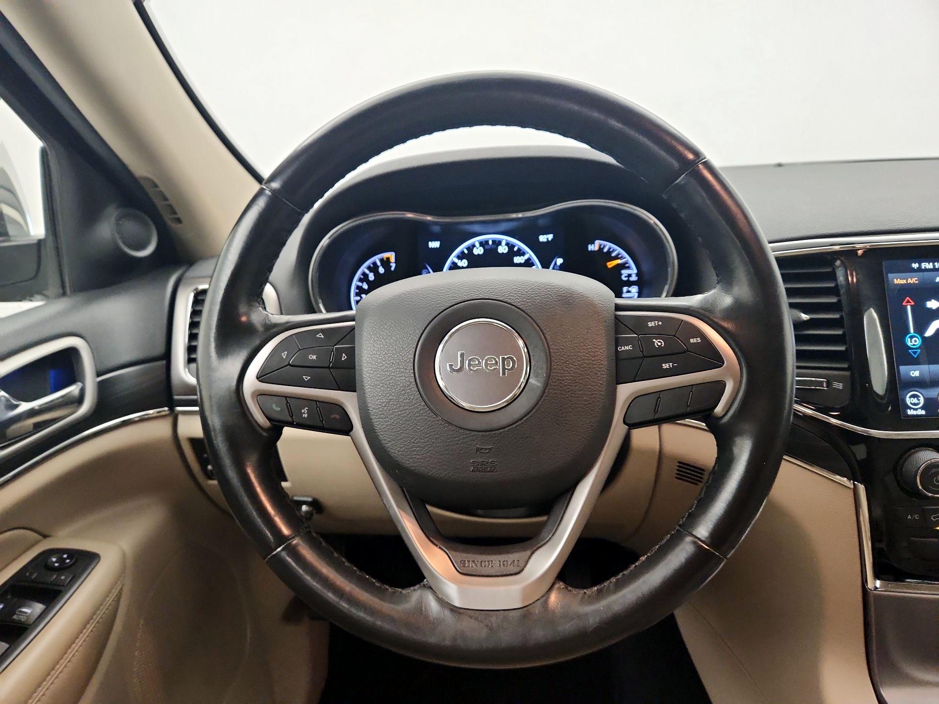 Thumbnail: 2020 Jeep Grand Cherokee - 10