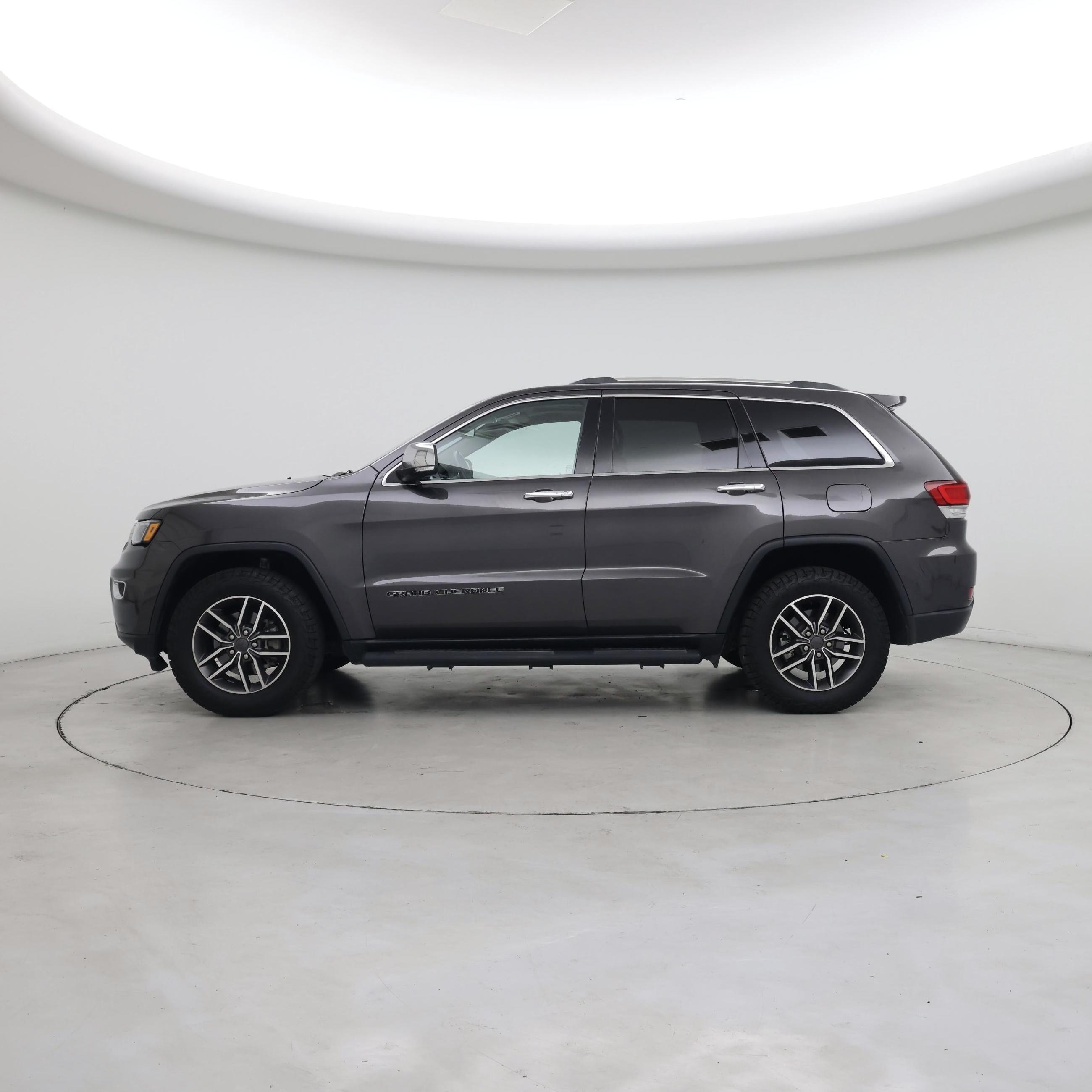 Thumbnail: 2020 Jeep Grand Cherokee - 3
