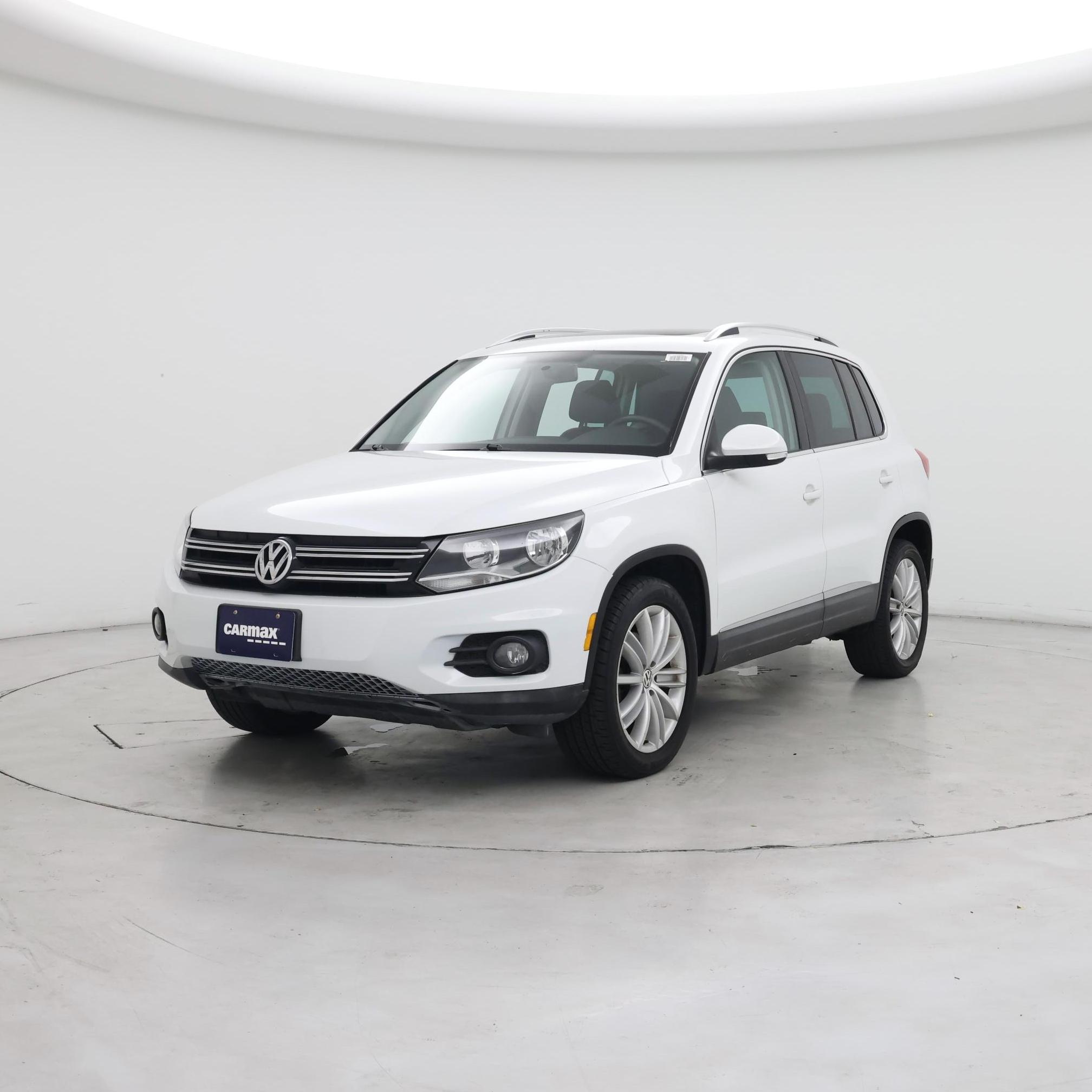 Thumbnail: 2015 Volkswagen Tiguan - 4