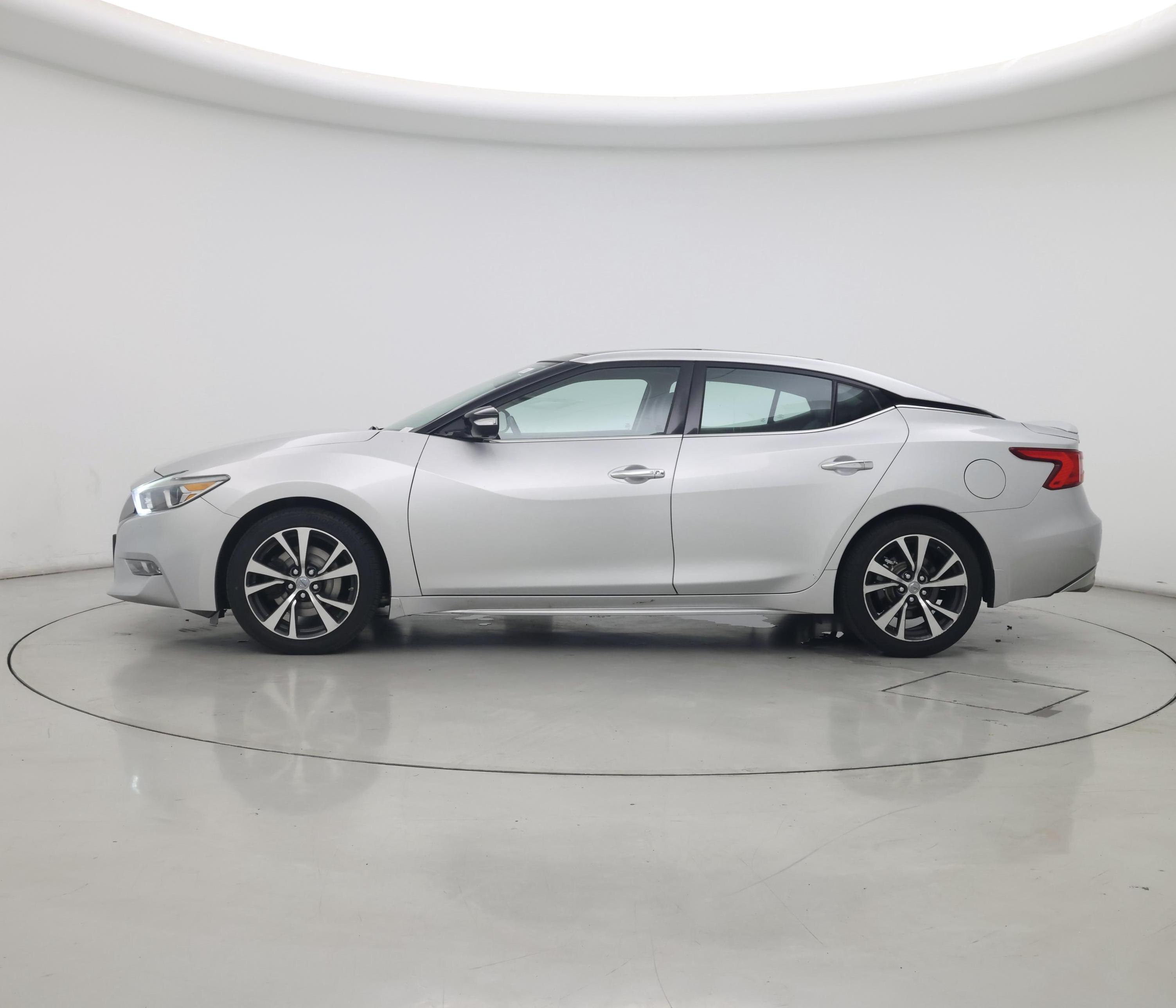 Thumbnail: 2016 Nissan Maxima - 3