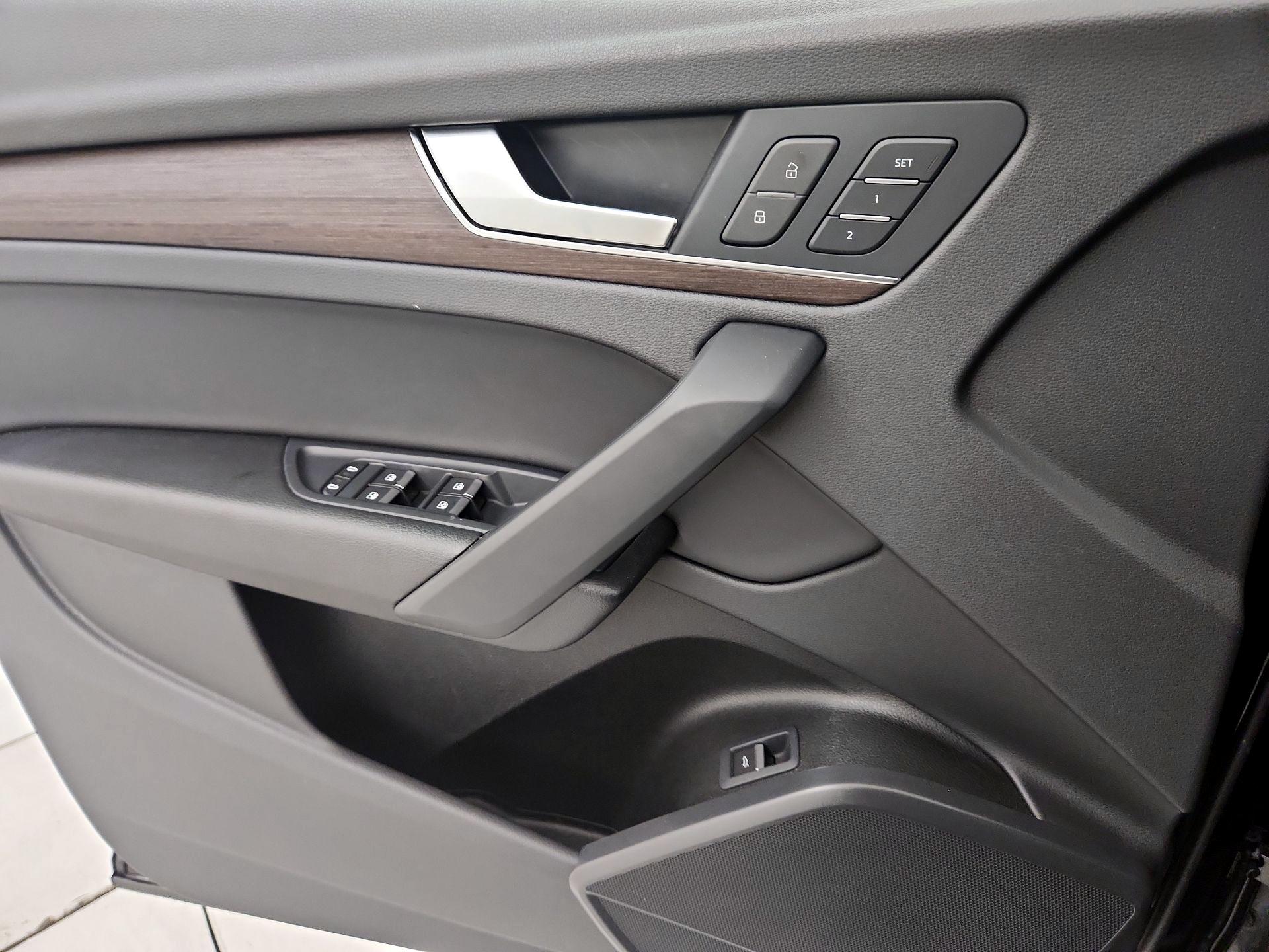 Thumbnail: 2024 Audi Q5 - 12