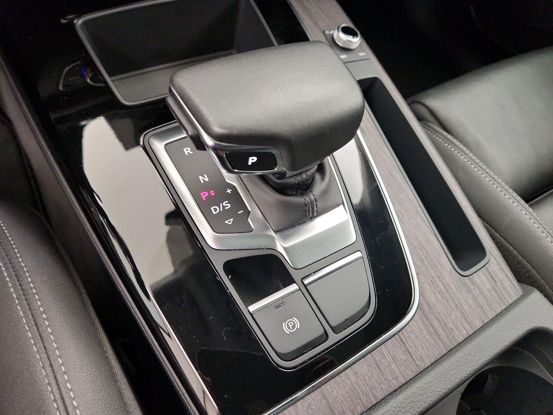 Thumbnail: 2024 Audi Q5 - 17