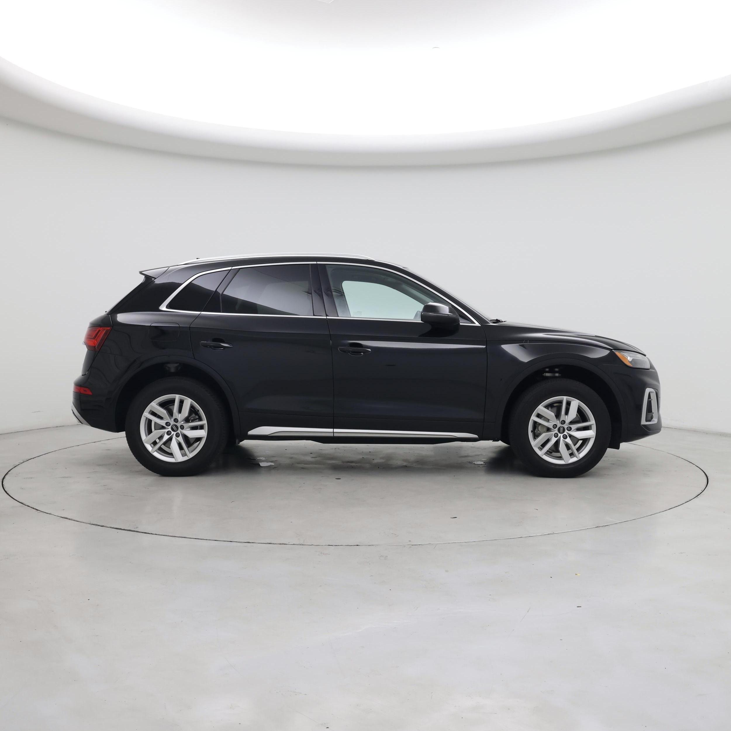Thumbnail: 2024 Audi Q5 - 7