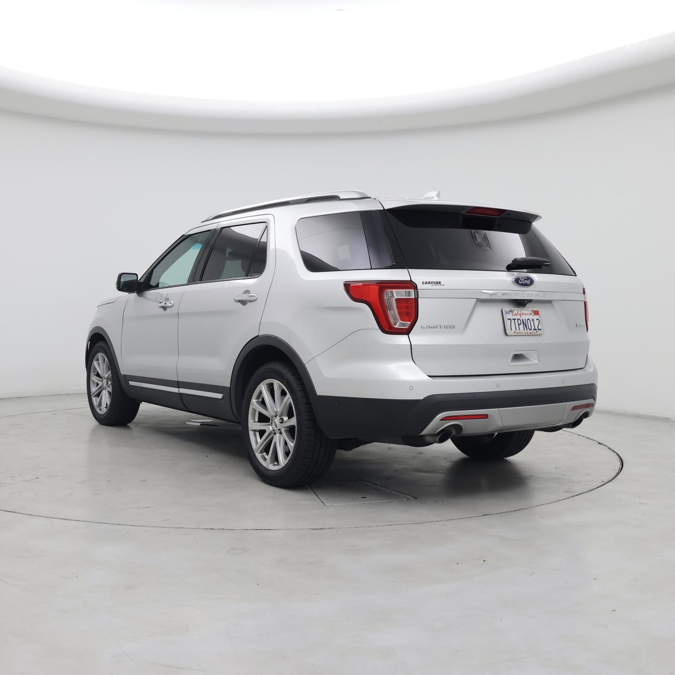 Thumbnail: 2016 Ford Explorer - 2