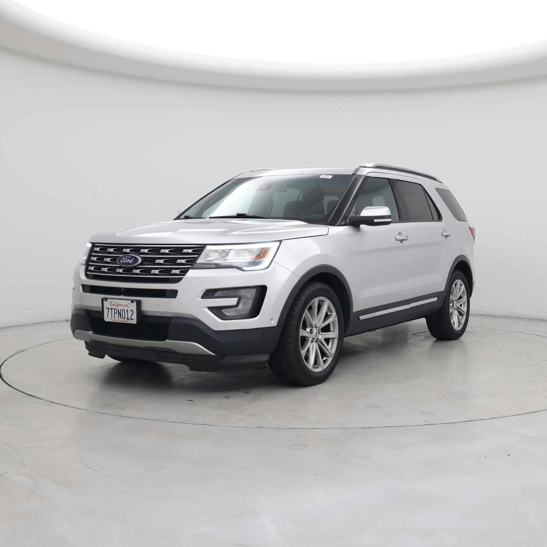Thumbnail: 2016 Ford Explorer - 4