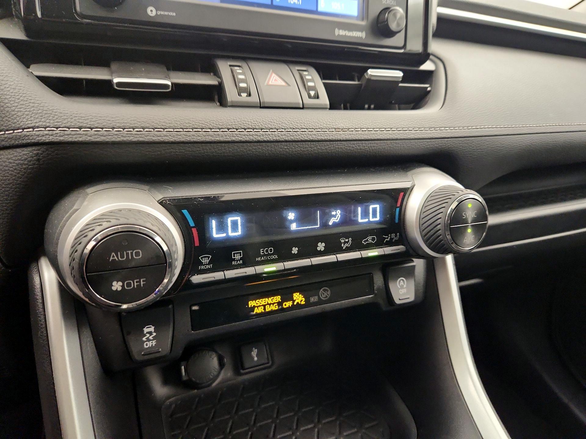 Thumbnail: 2021 Toyota RAV4 - 16