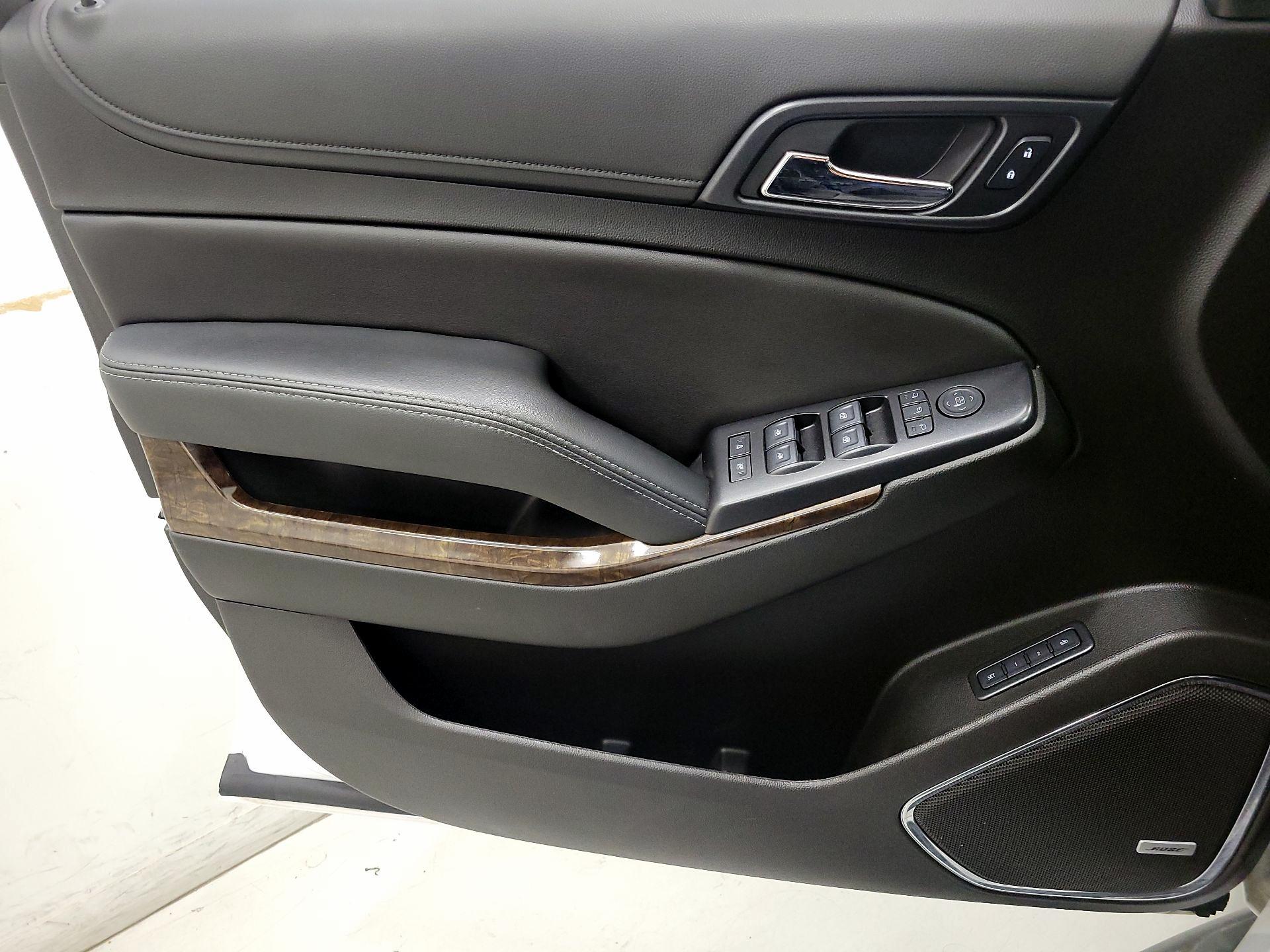 Thumbnail: 2020 Chevrolet Suburban - 12