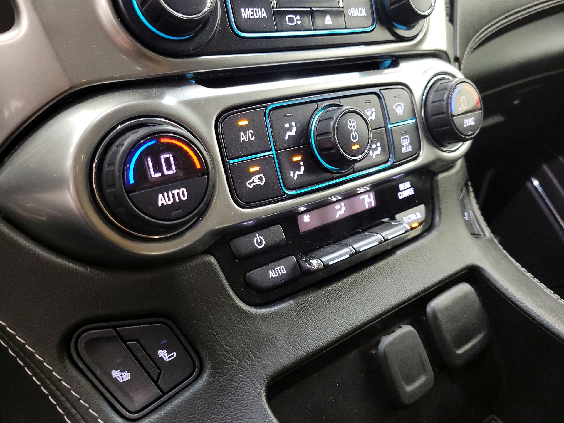 Thumbnail: 2020 Chevrolet Suburban - 17