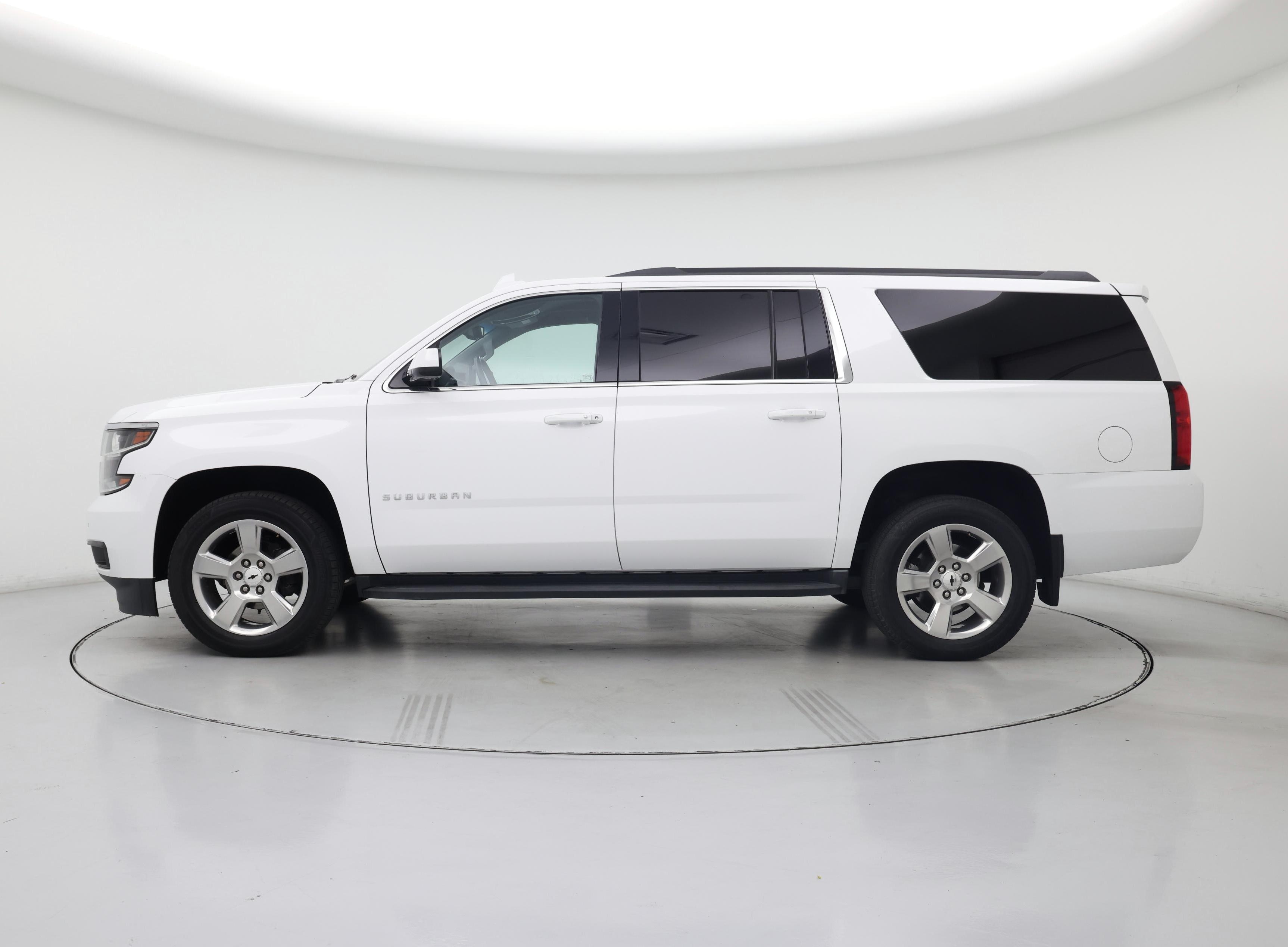 Thumbnail: 2020 Chevrolet Suburban - 3