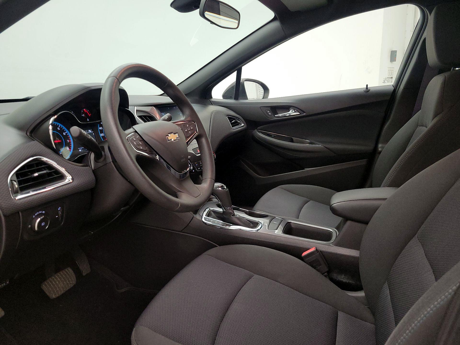 Thumbnail: 2016 Chevrolet Cruze - 11