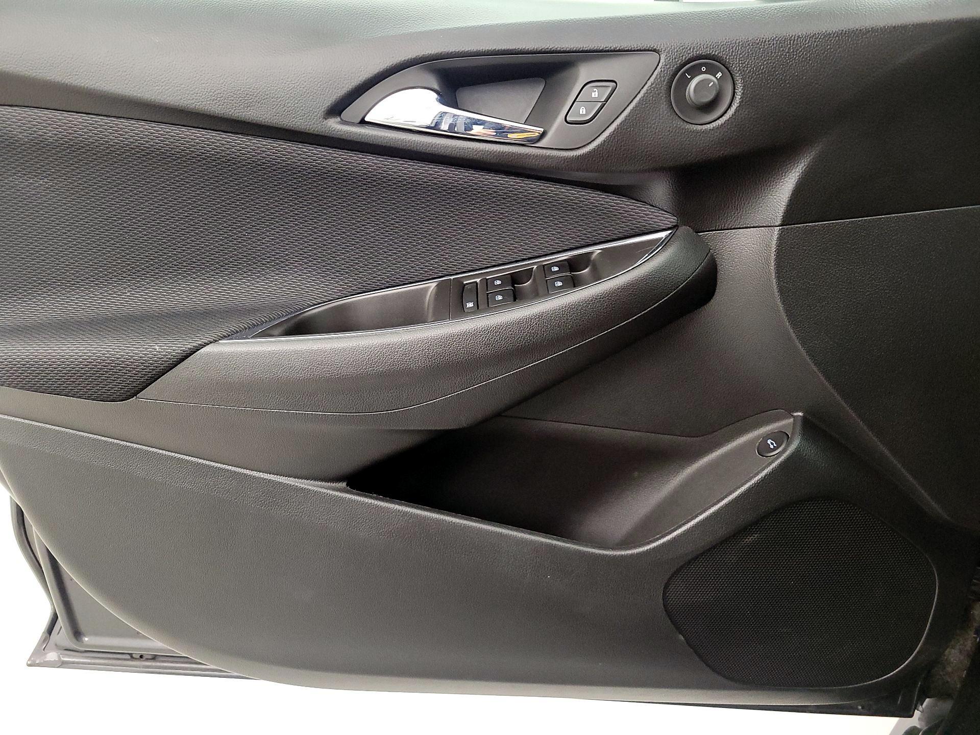 Thumbnail: 2016 Chevrolet Cruze - 12