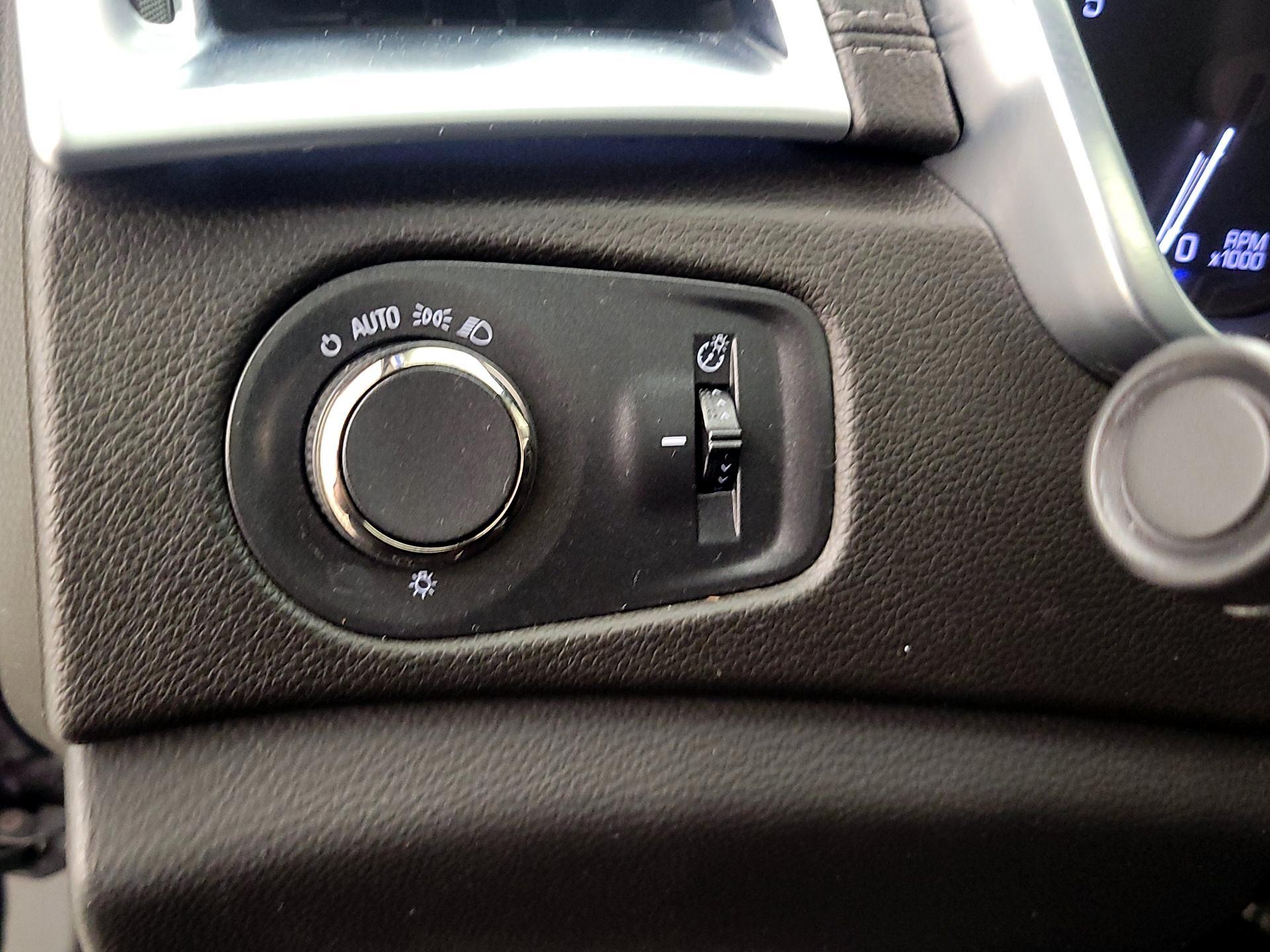 Thumbnail: 2015 Cadillac SRX - 13