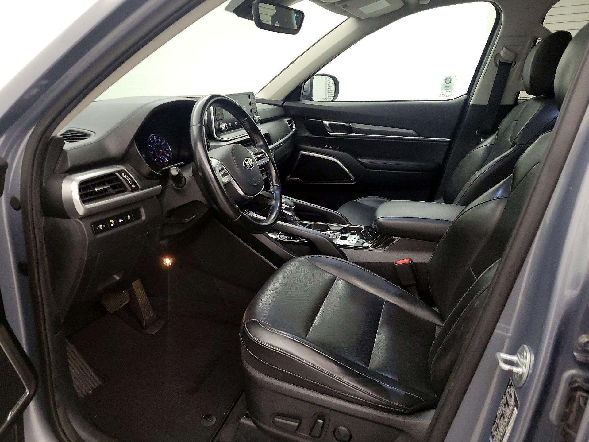 Thumbnail: 2020 Kia Telluride - 11