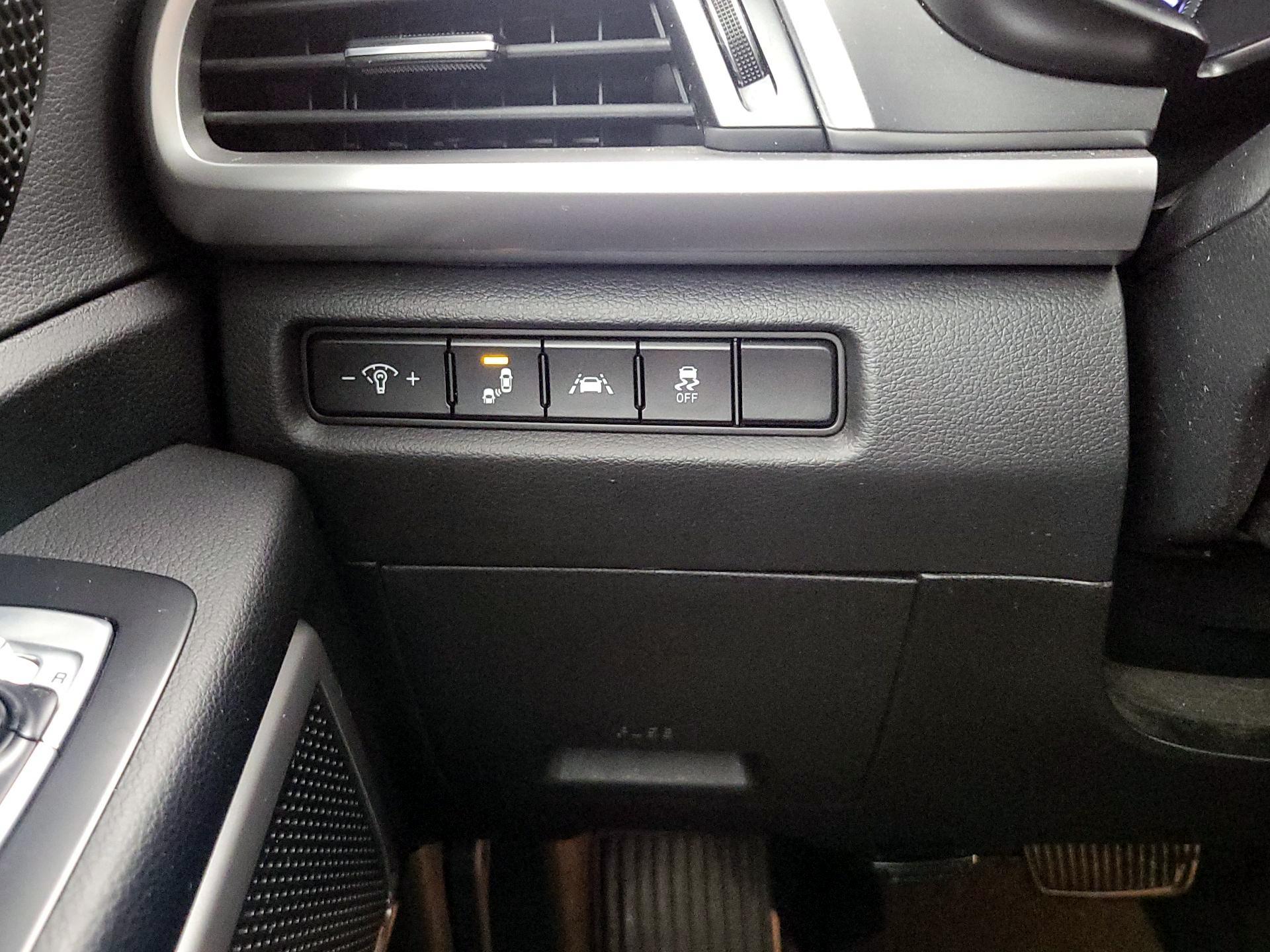 Thumbnail: 2020 Kia Telluride - 13