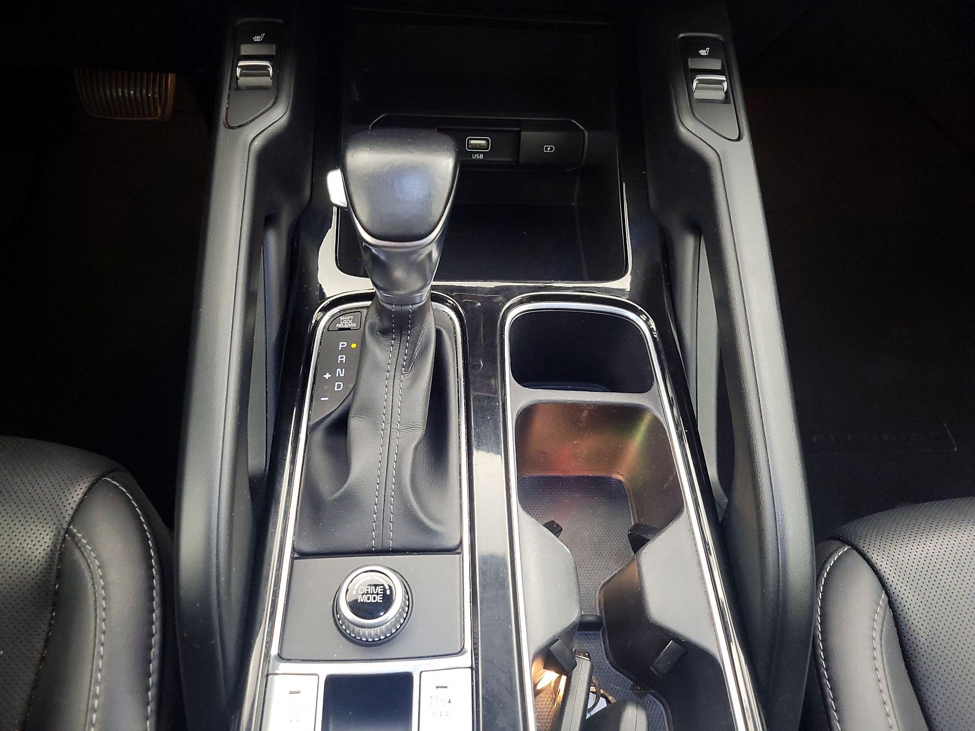 Thumbnail: 2020 Kia Telluride - 17