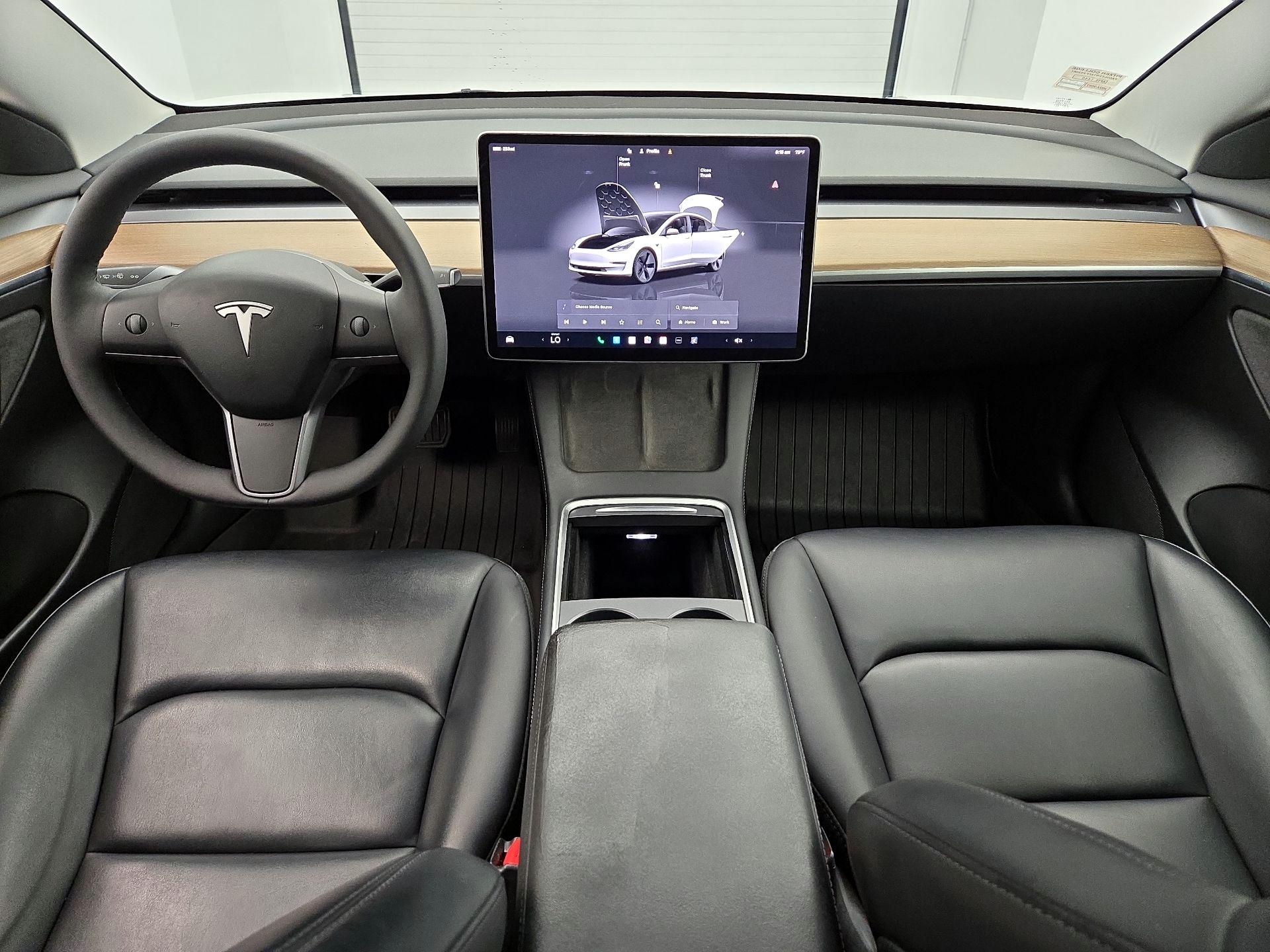 Thumbnail: 2023 Tesla Model 3 - 9