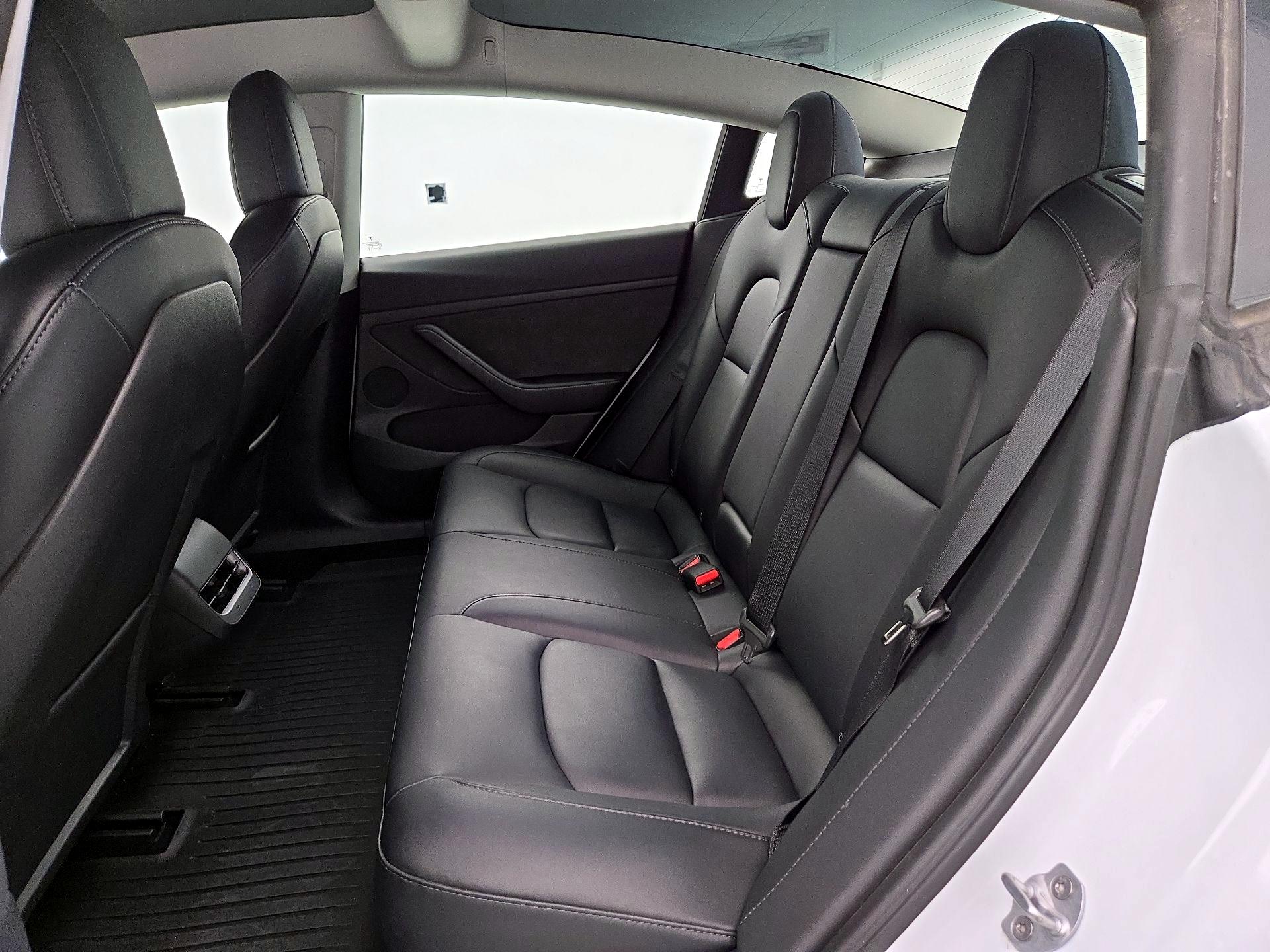 Thumbnail: 2023 Tesla Model 3 - 20