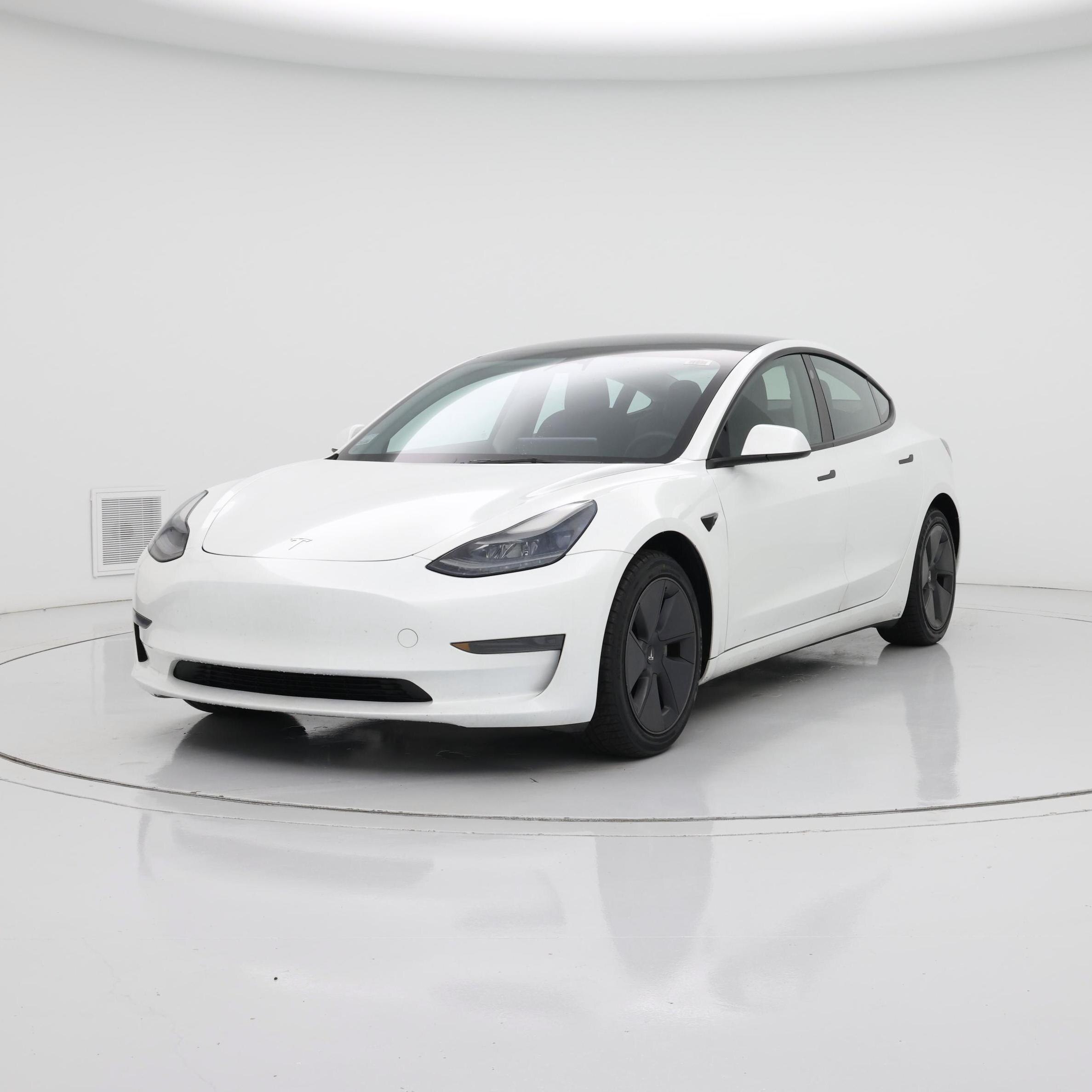 Thumbnail: 2023 Tesla Model 3 - 4