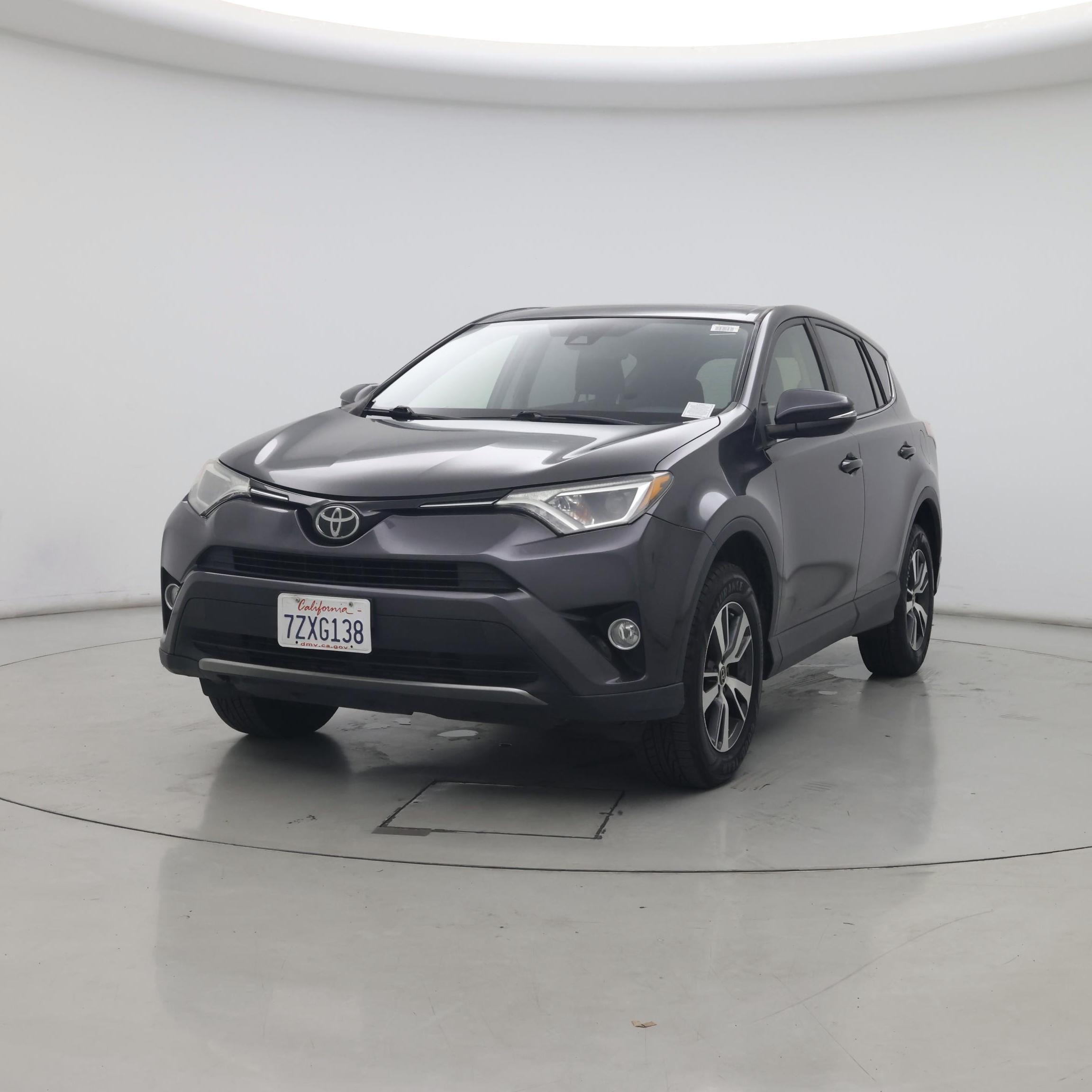 Thumbnail: 2017 Toyota RAV4 - 4