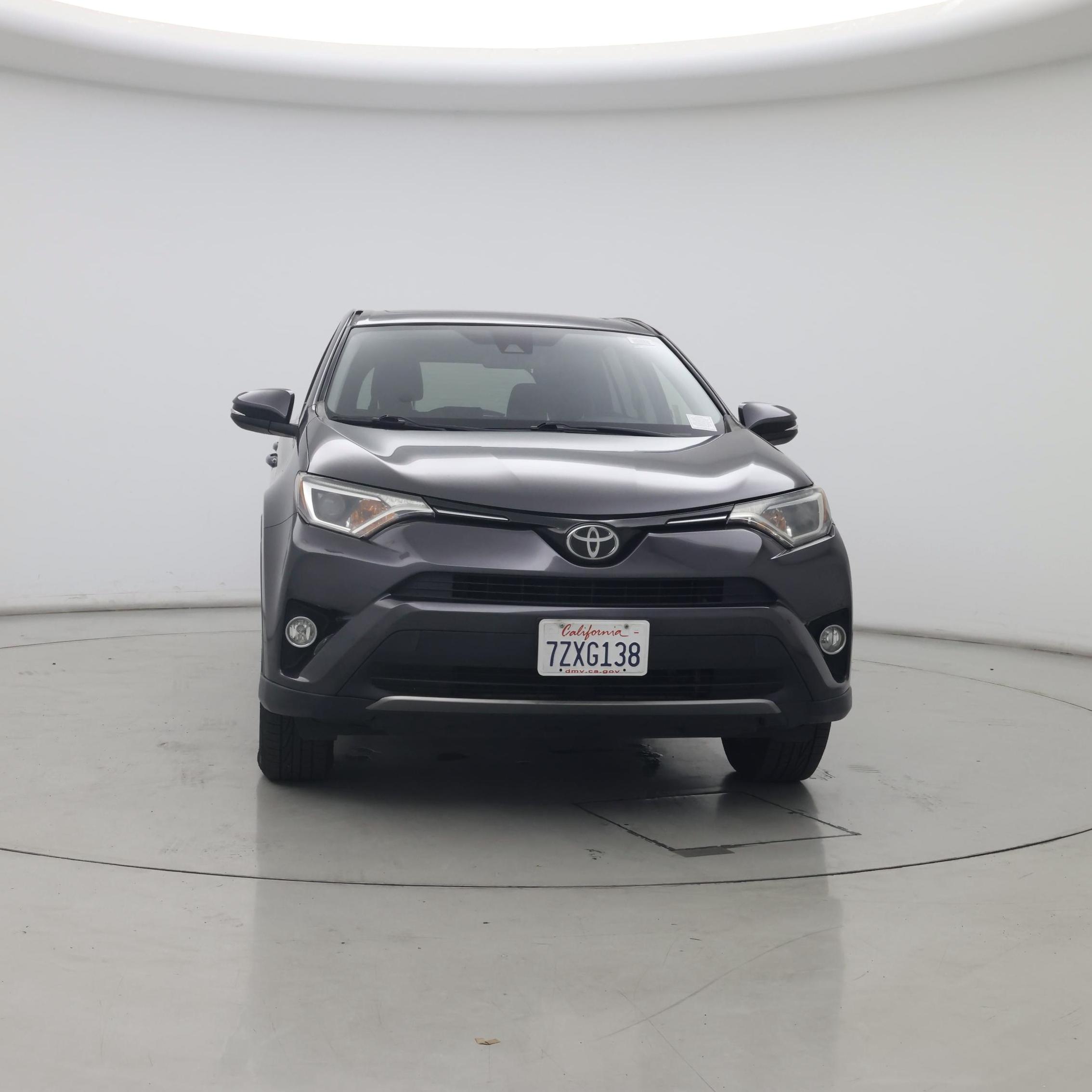 Thumbnail: 2017 Toyota RAV4 - 5