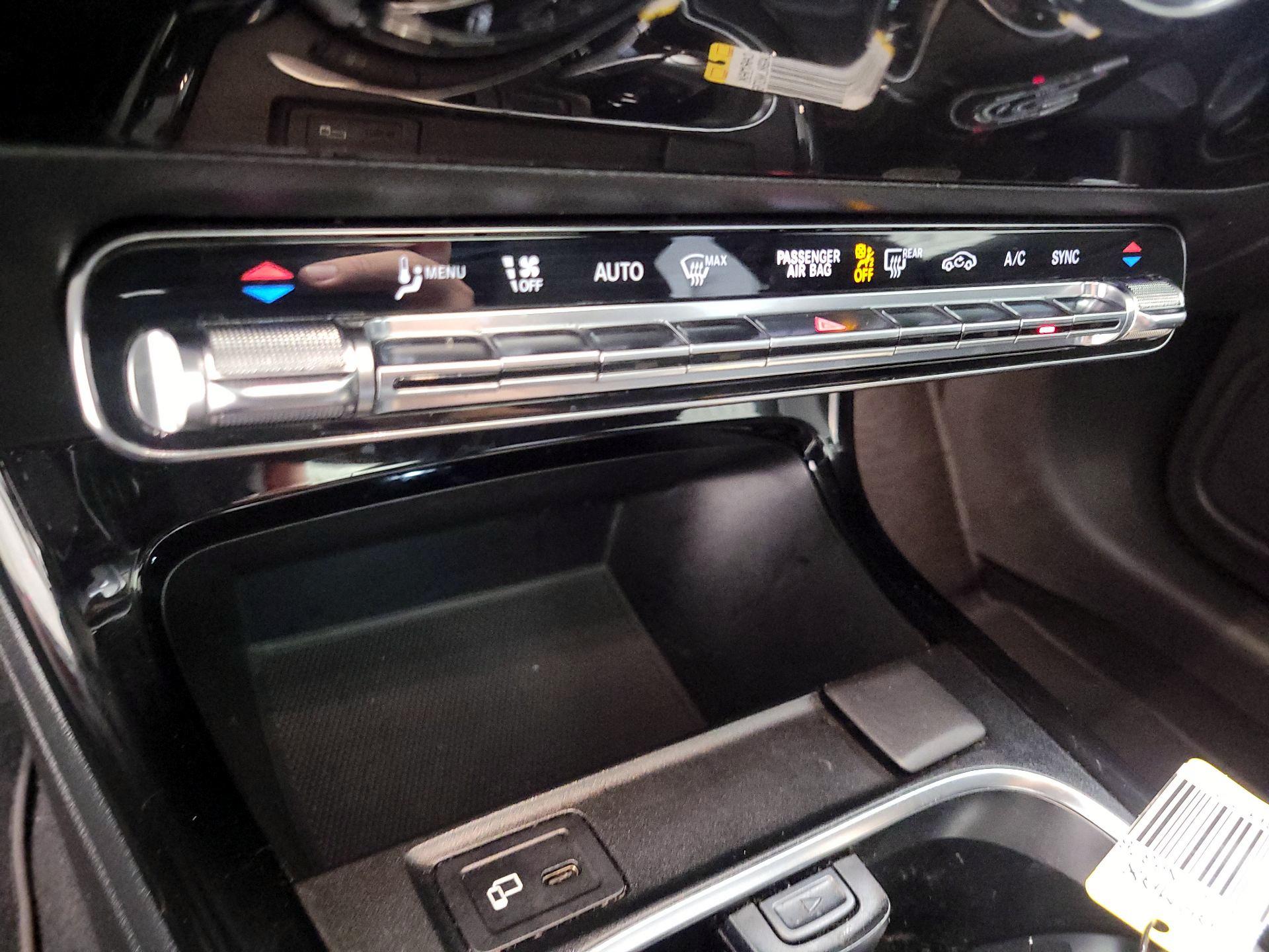 Thumbnail: 2020 Mercedes-Benz CLA - 16