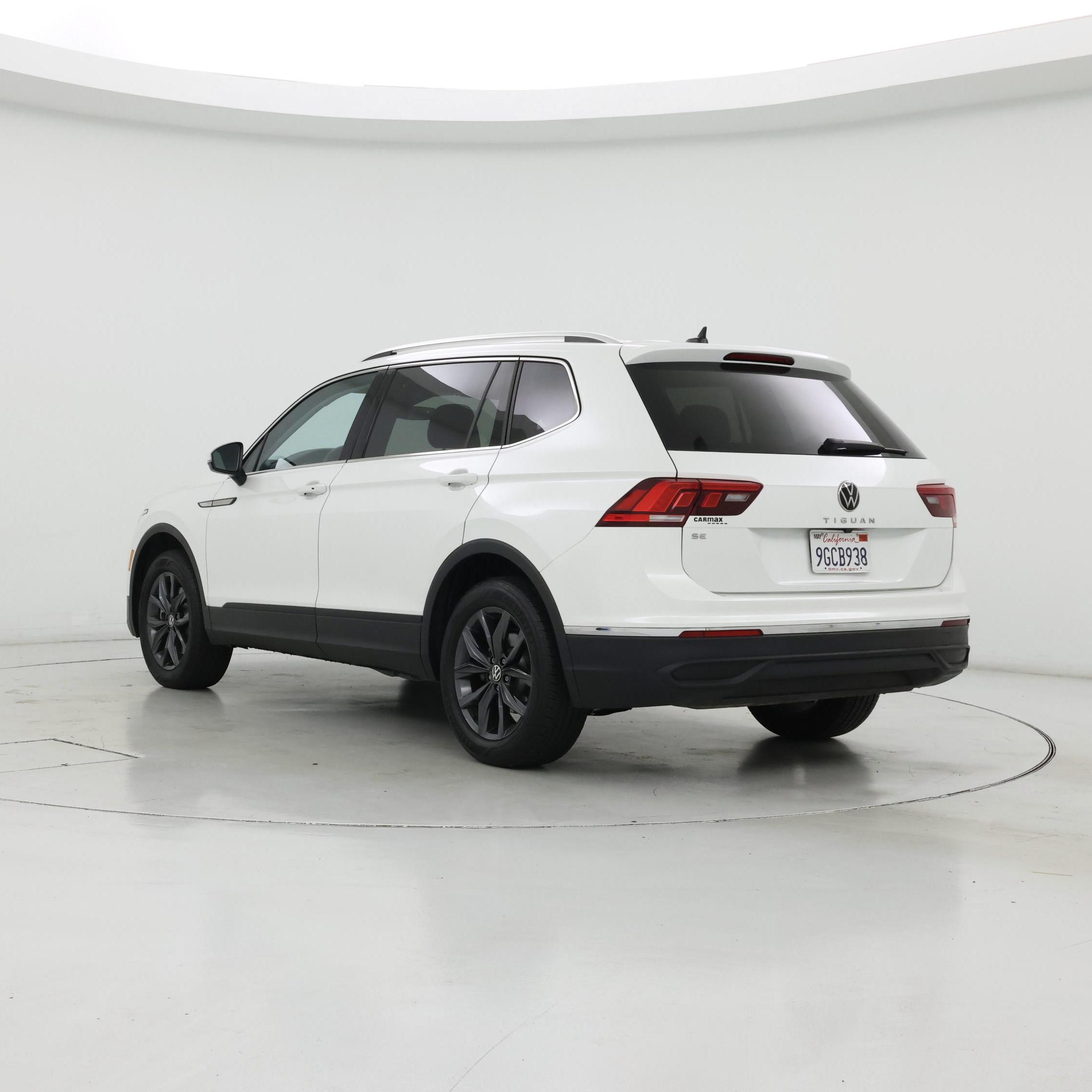 Thumbnail: 2023 Volkswagen Tiguan - 2