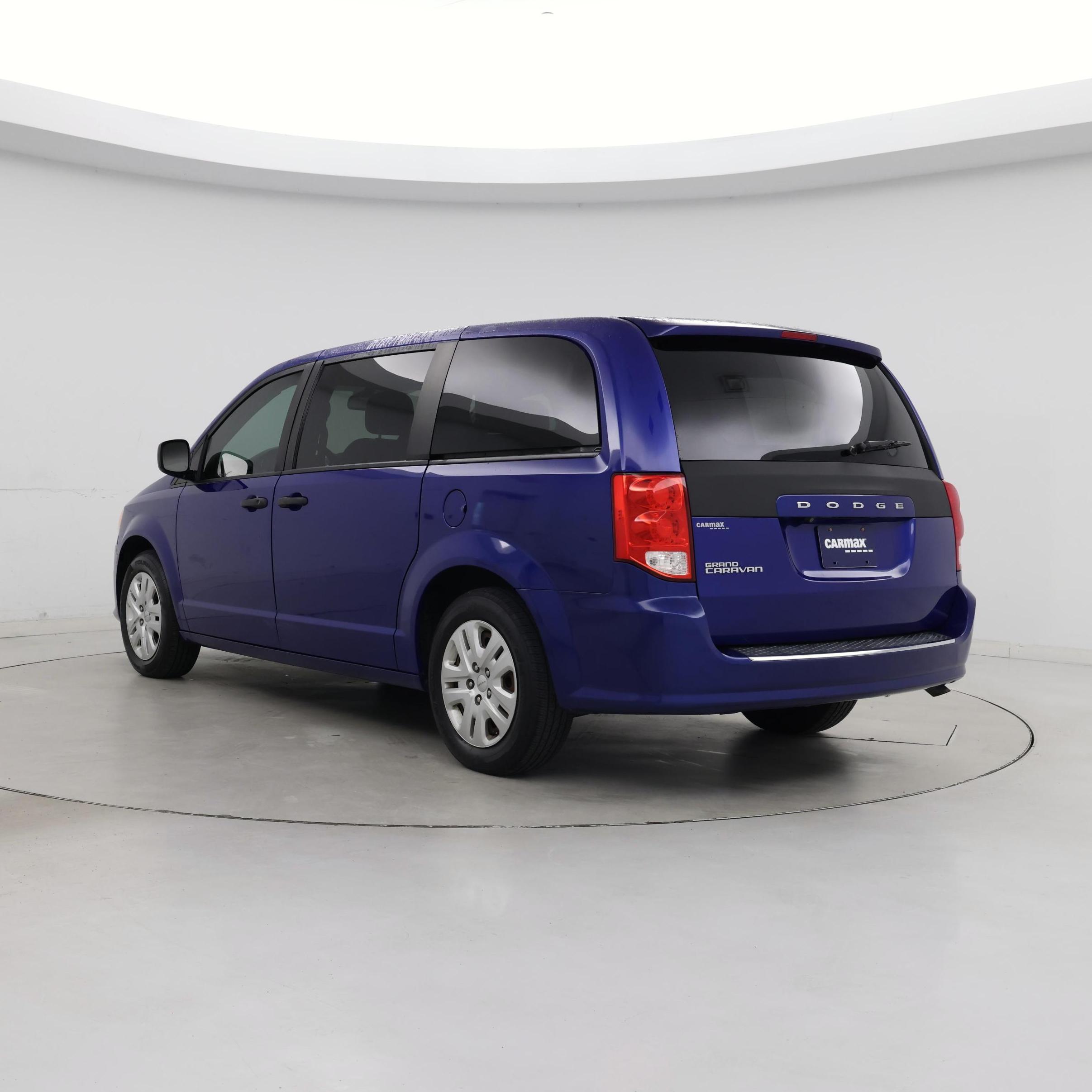 Thumbnail: 2019 Dodge Grand Caravan - 2