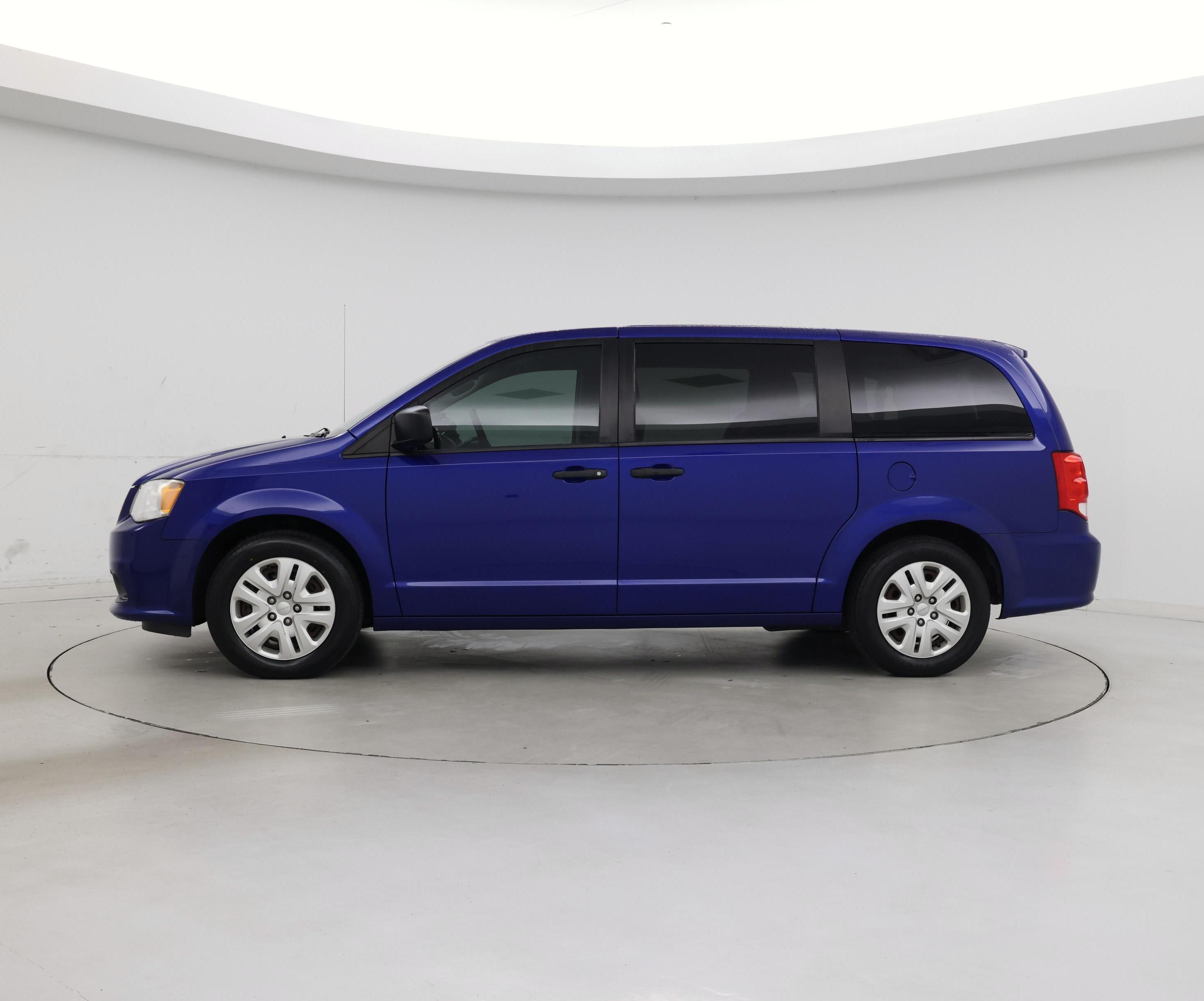 Thumbnail: 2019 Dodge Grand Caravan - 3