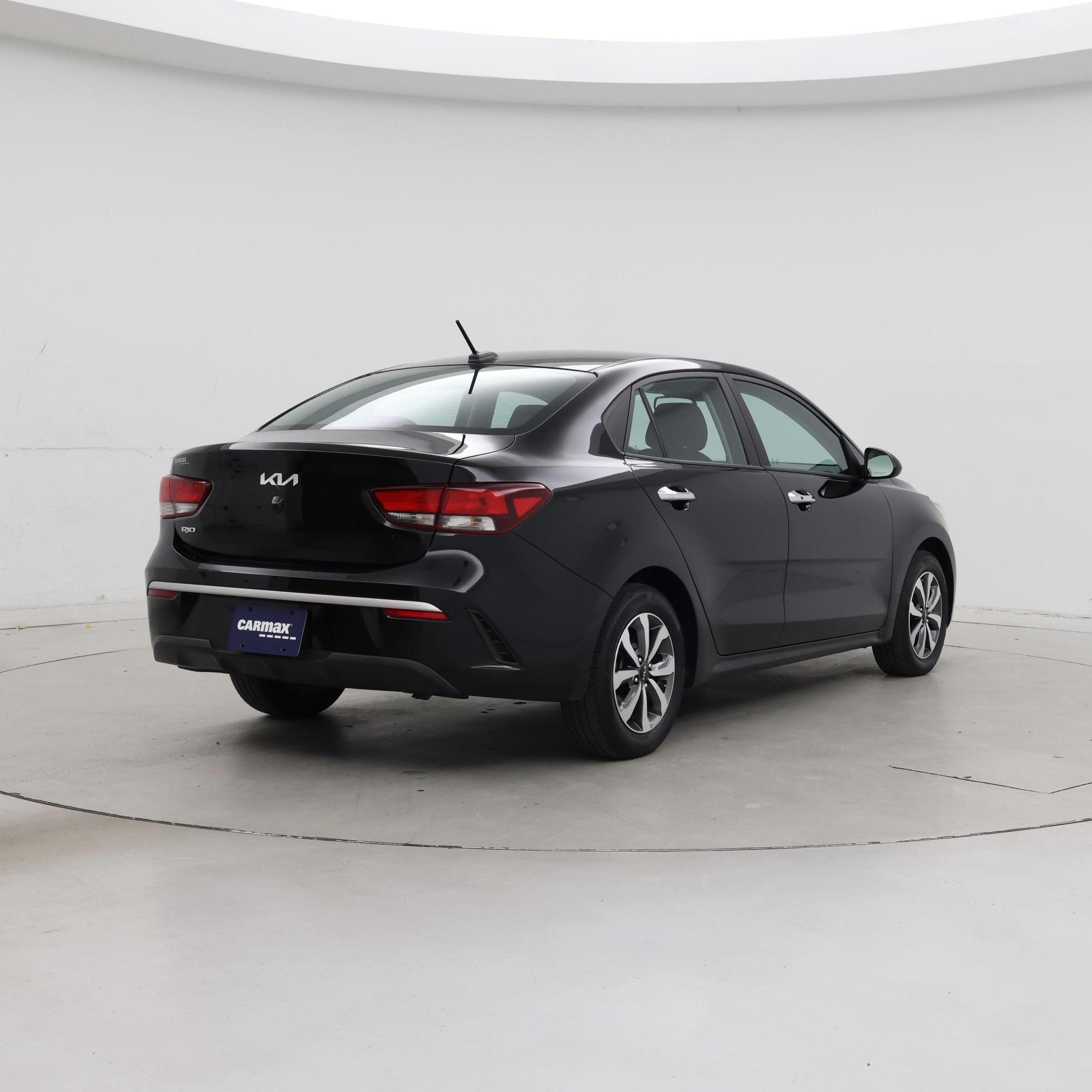 Thumbnail: 2023 Kia Rio - 8