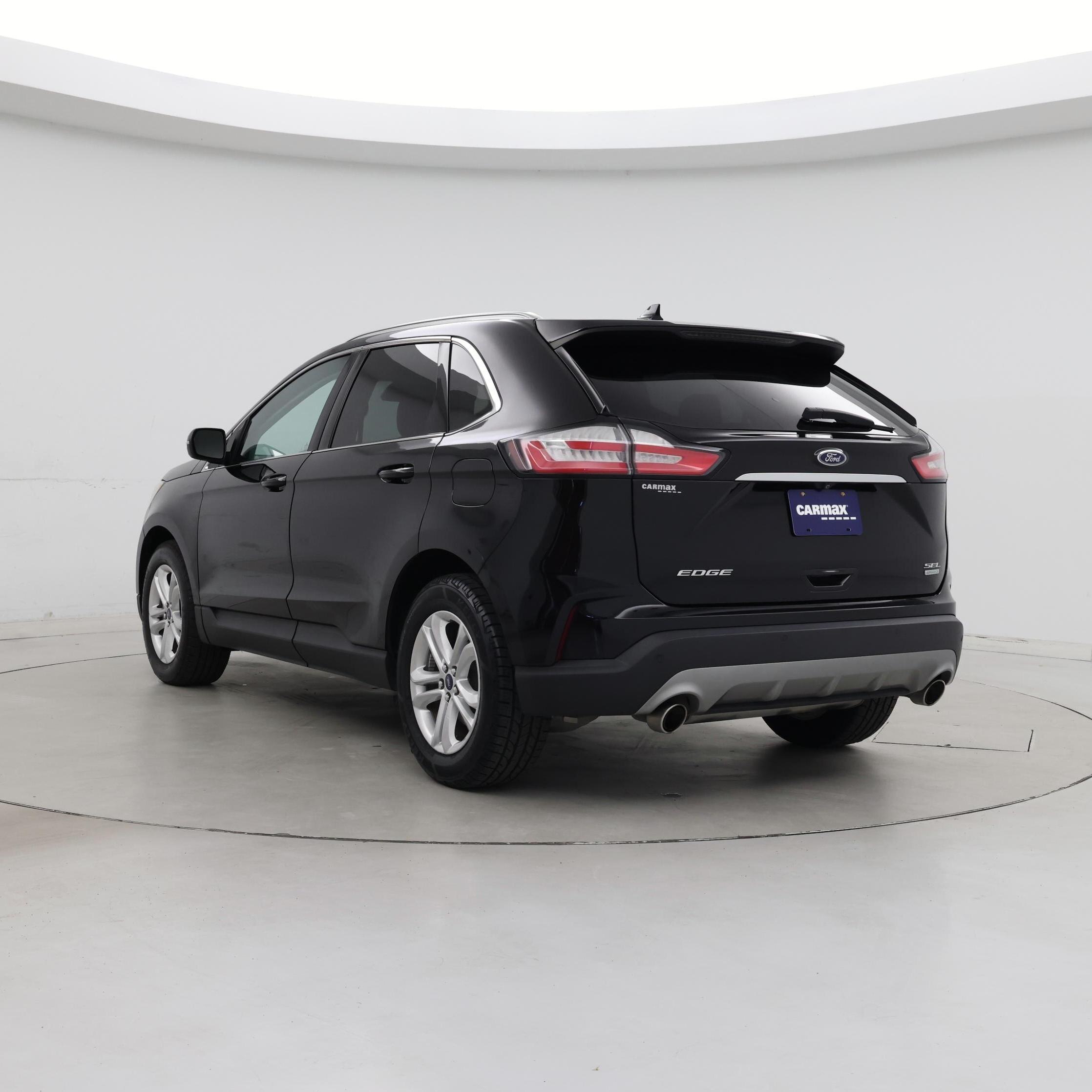 Thumbnail: 2019 Ford Edge - 2