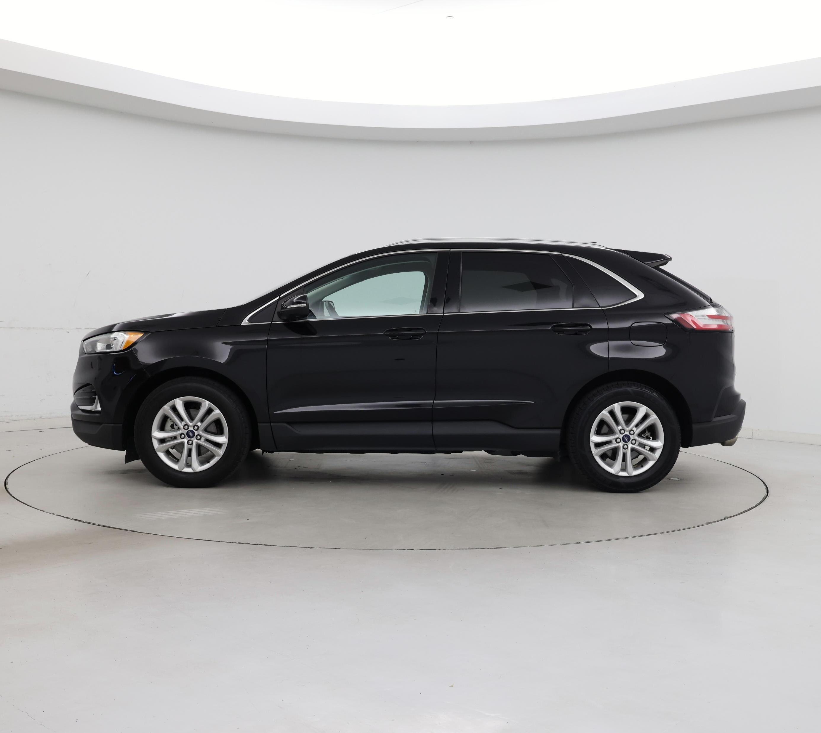 Thumbnail: 2019 Ford Edge - 3