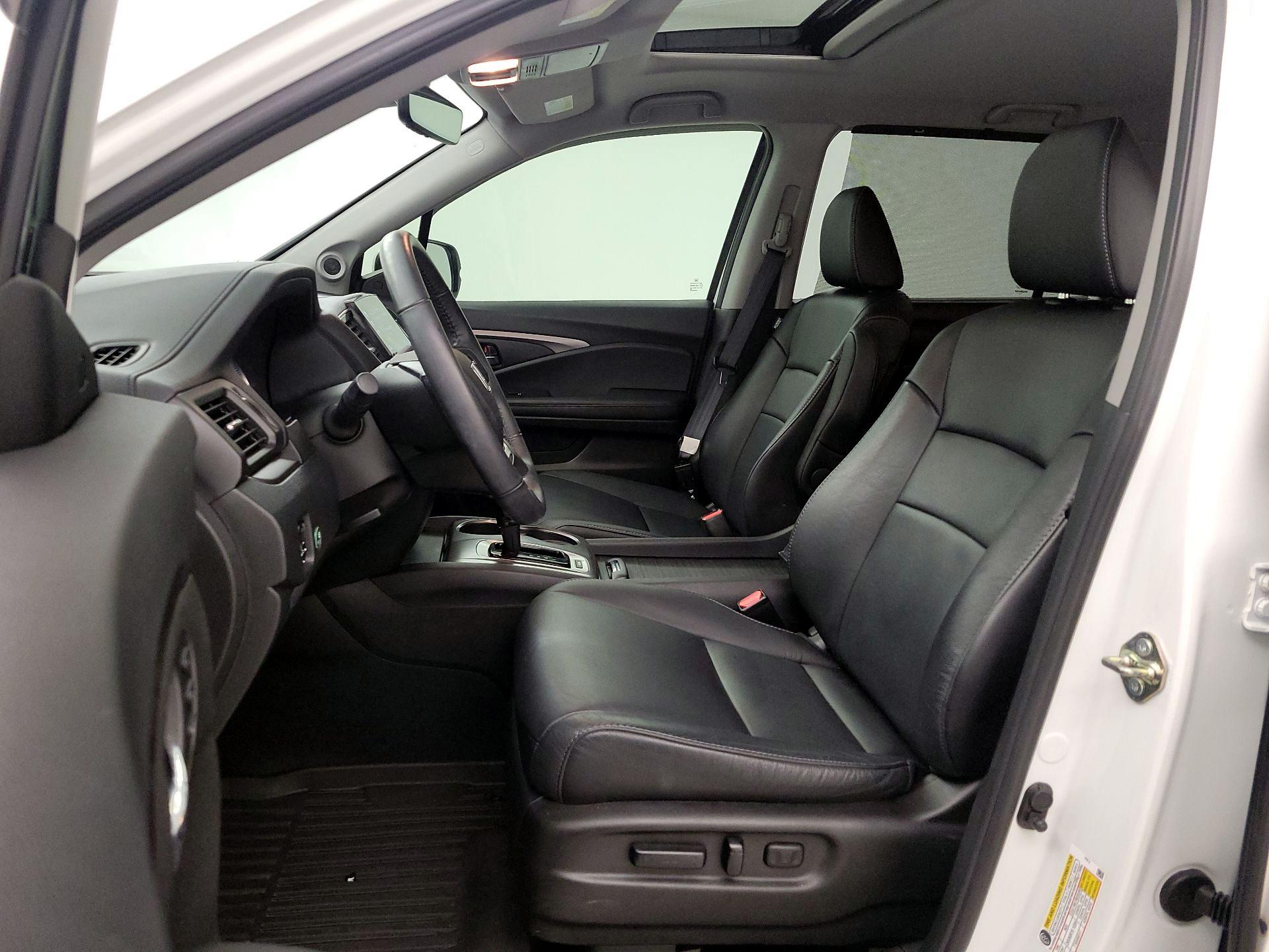Thumbnail: 2020 Honda Pilot - 11