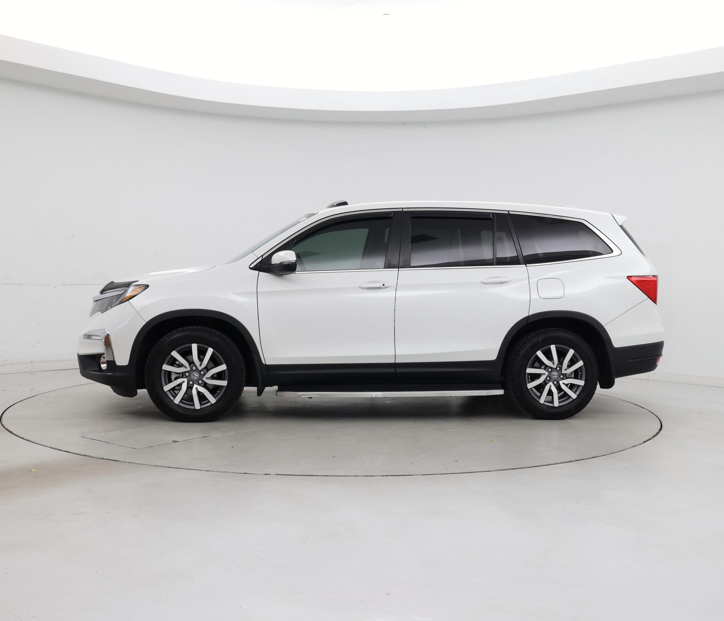 Thumbnail: 2020 Honda Pilot - 3