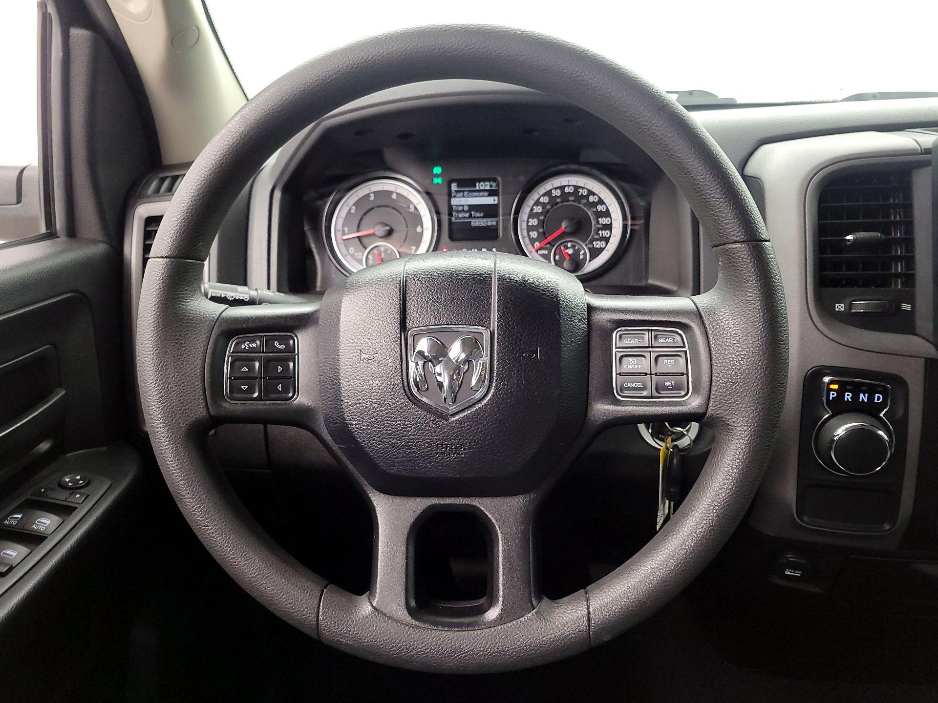 Thumbnail: 2019 RAM 1500 Classic - 10