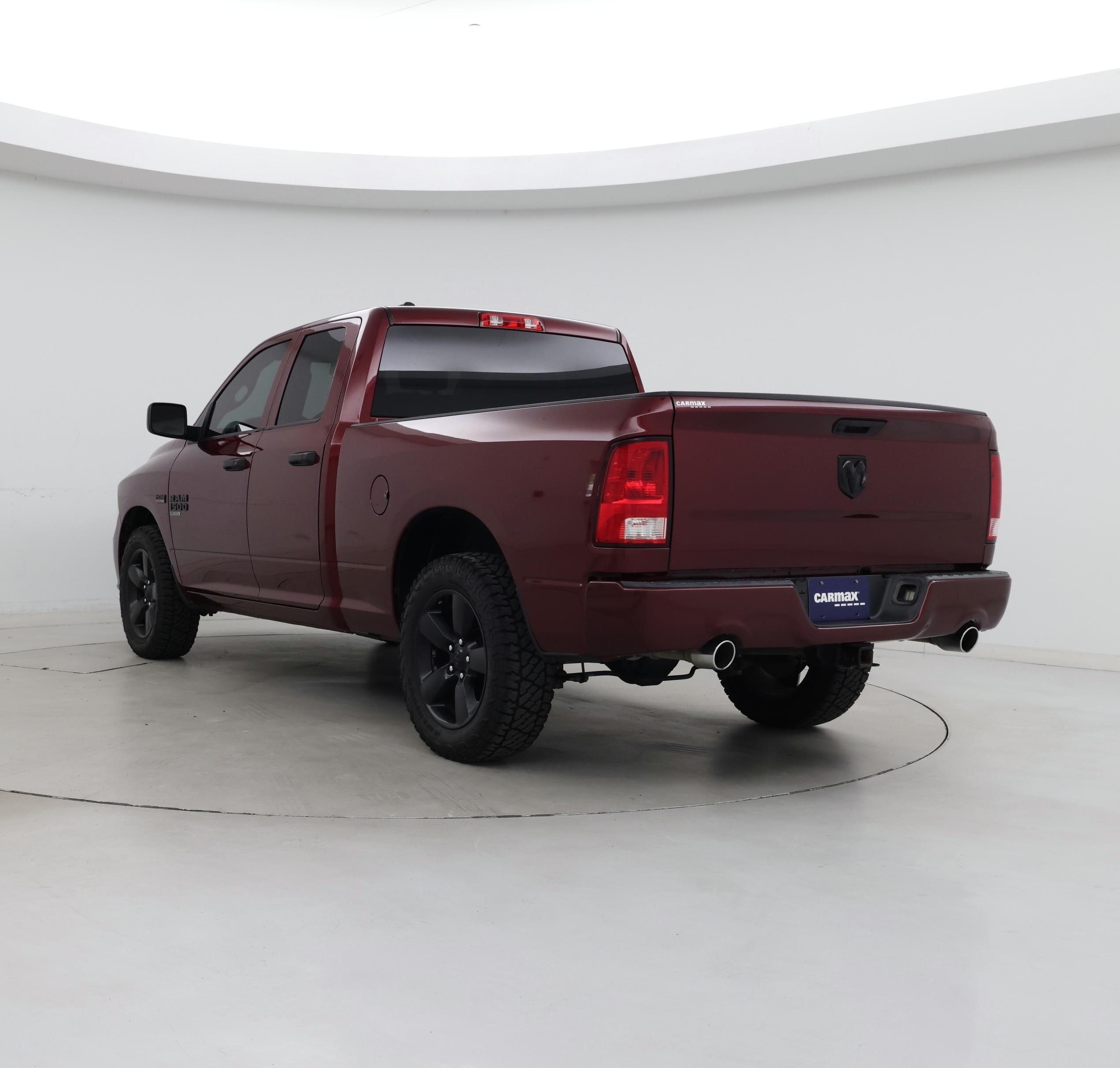 Thumbnail: 2019 RAM 1500 Classic - 2