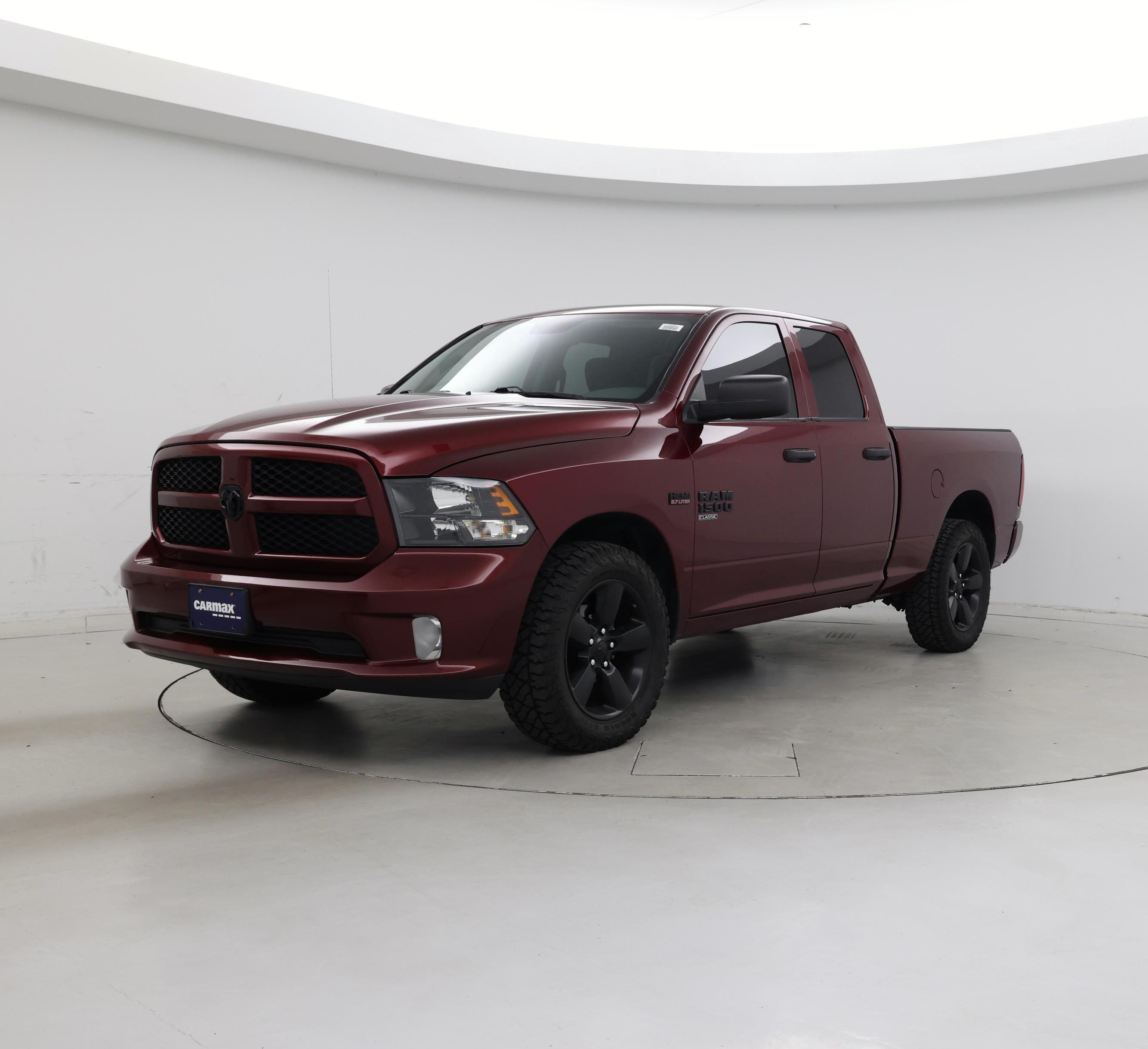 Thumbnail: 2019 RAM 1500 Classic - 4