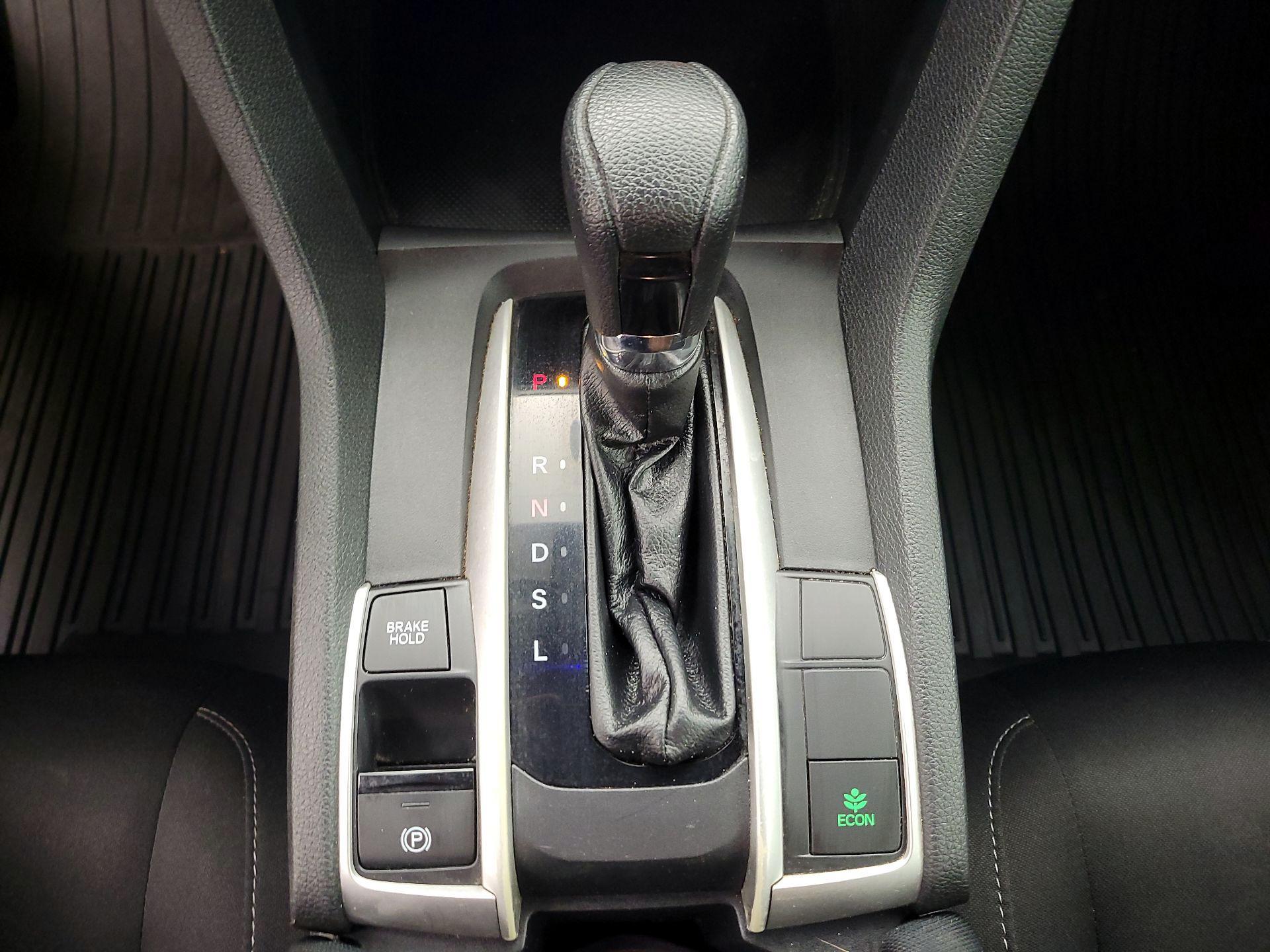 Thumbnail: 2019 Honda Civic - 17