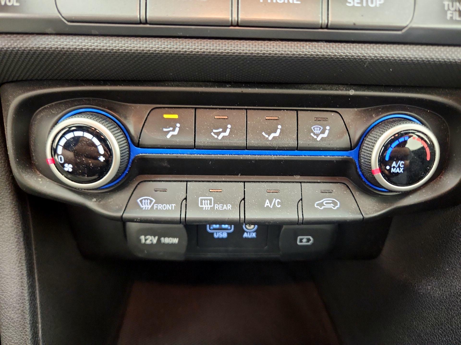 Thumbnail: 2020 Hyundai Veloster - 16