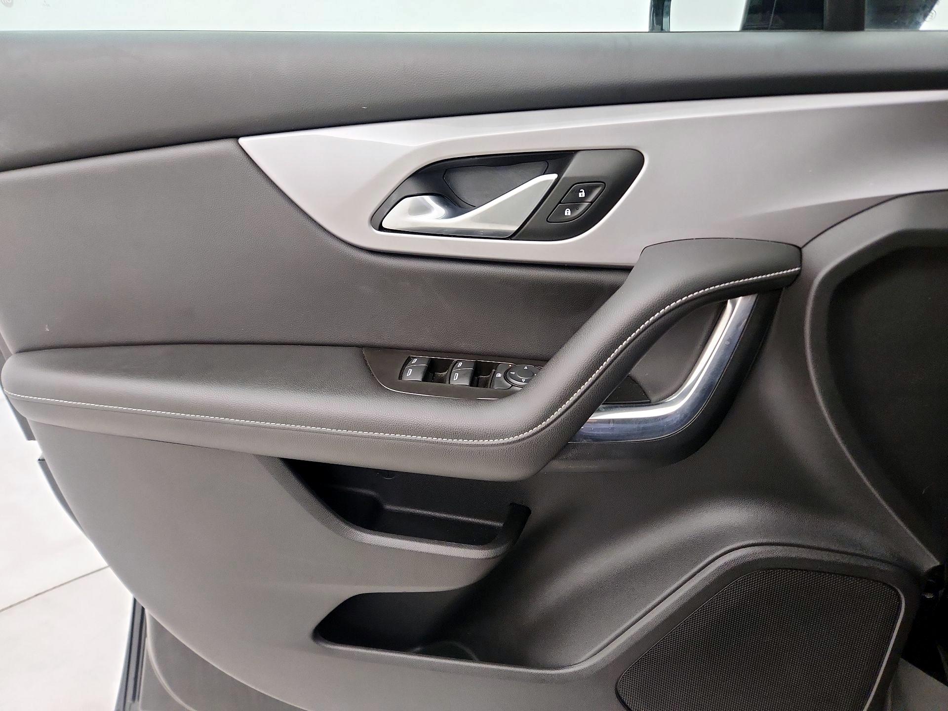 Thumbnail: 2023 Chevrolet Blazer - 12