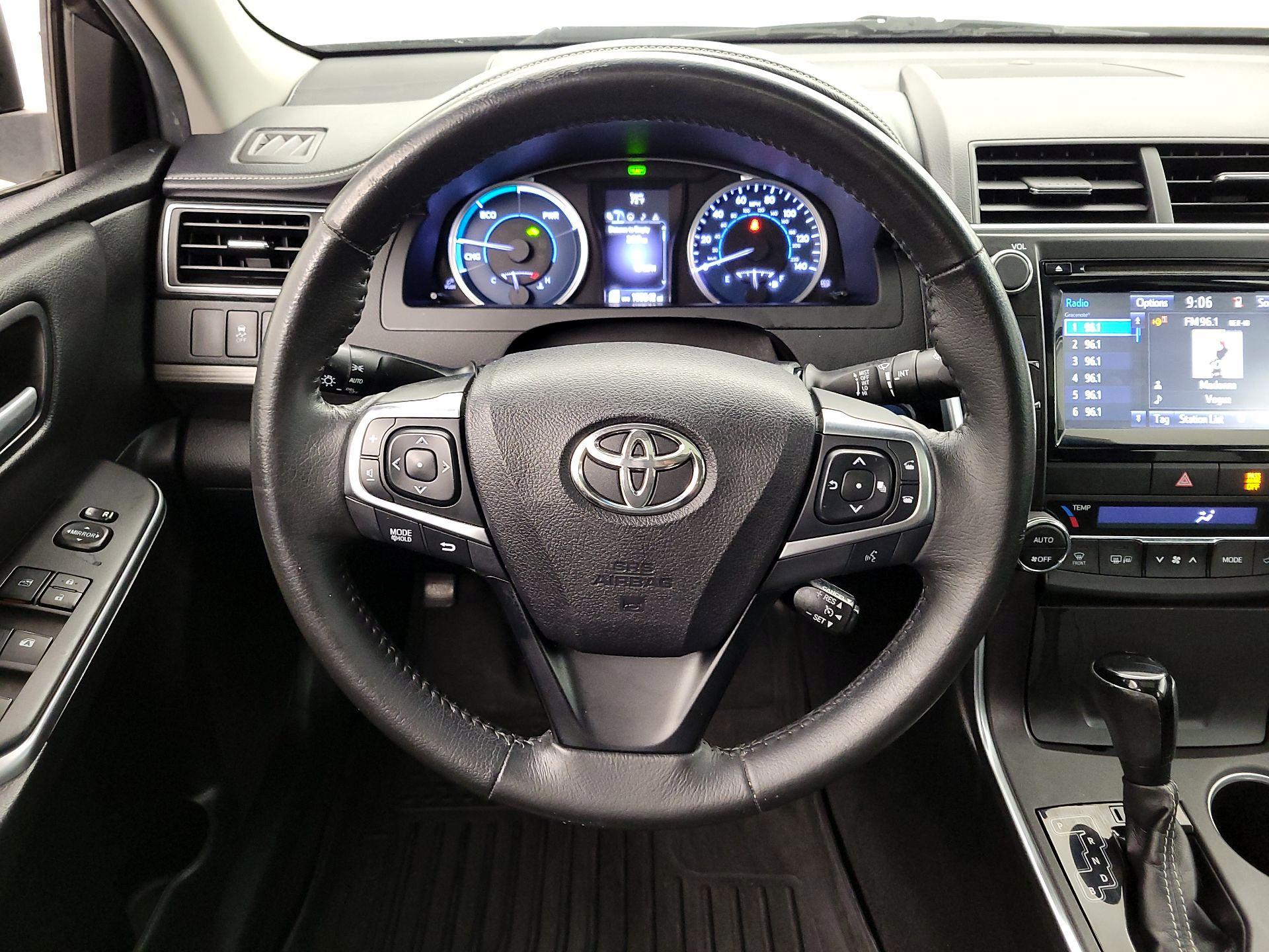 Thumbnail: 2015 Toyota Camry - 10