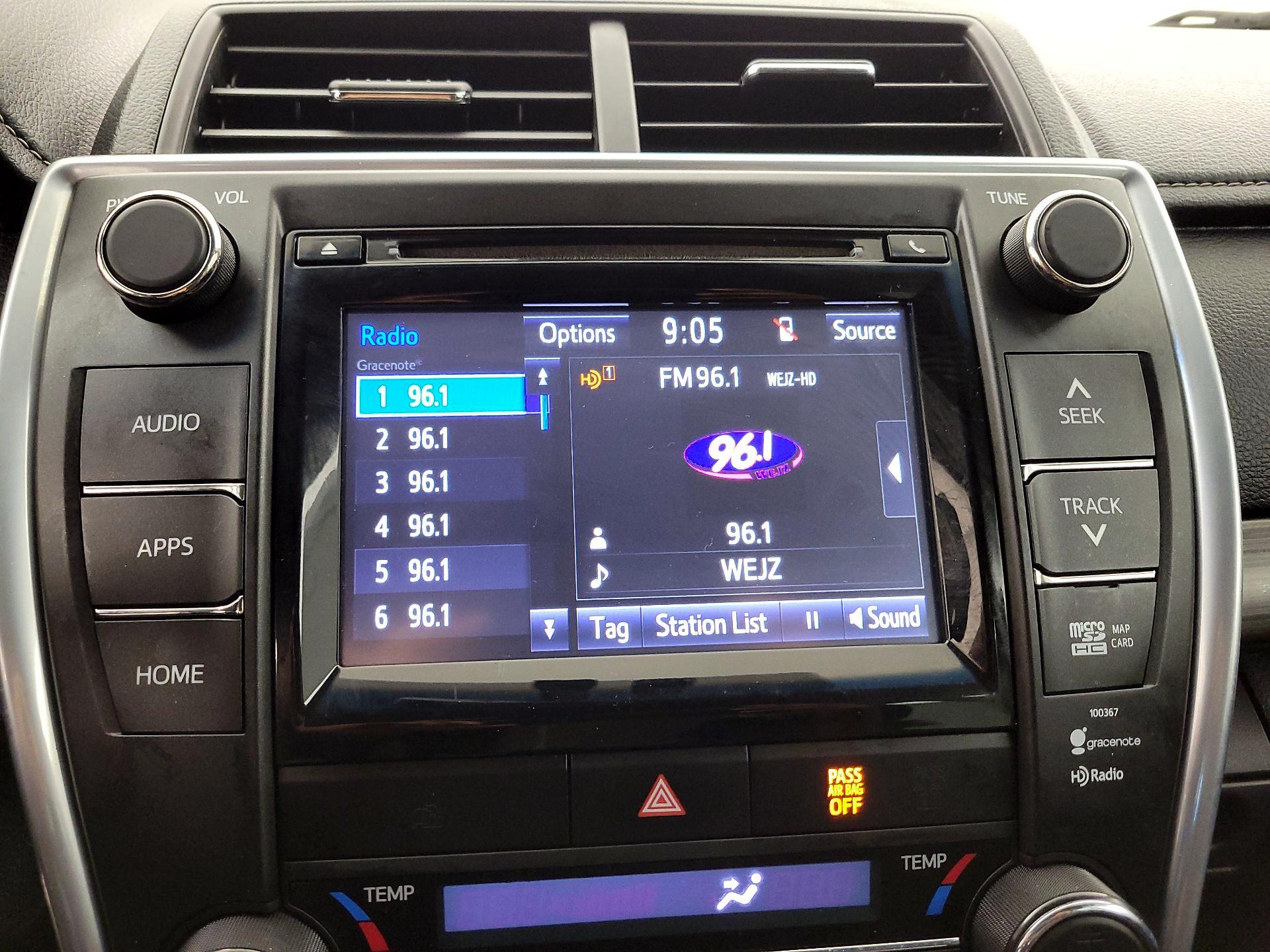 Thumbnail: 2015 Toyota Camry - 15
