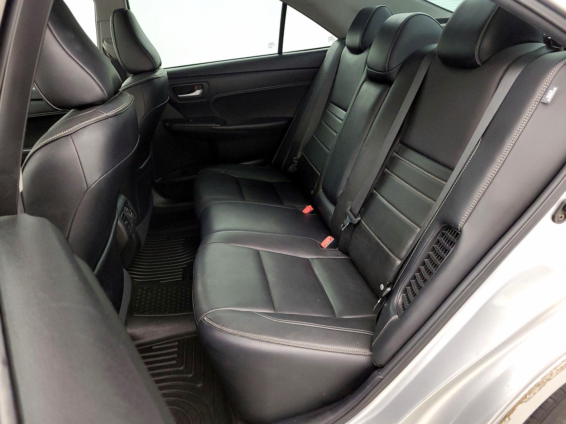 Thumbnail: 2015 Toyota Camry - 20