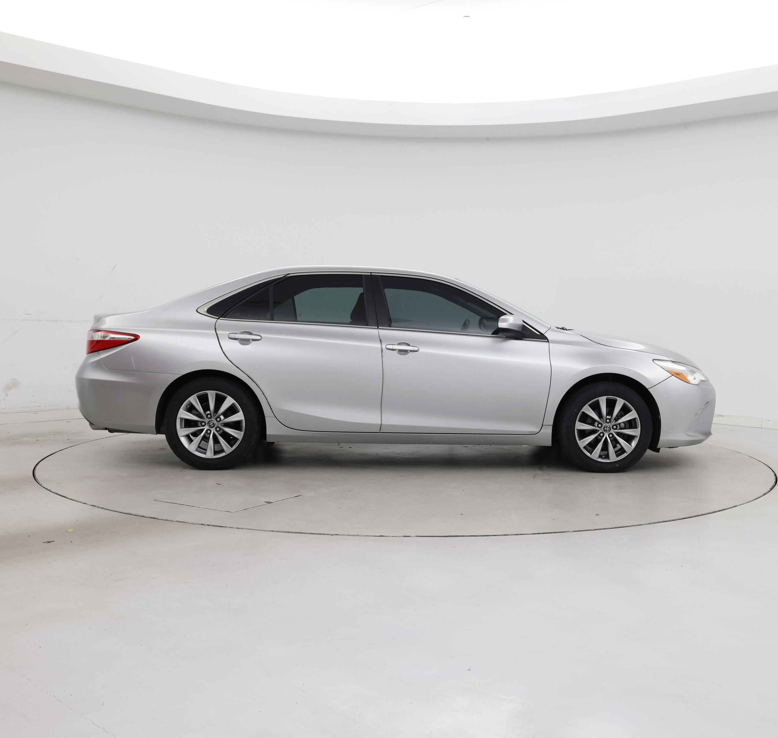 Thumbnail: 2015 Toyota Camry - 7