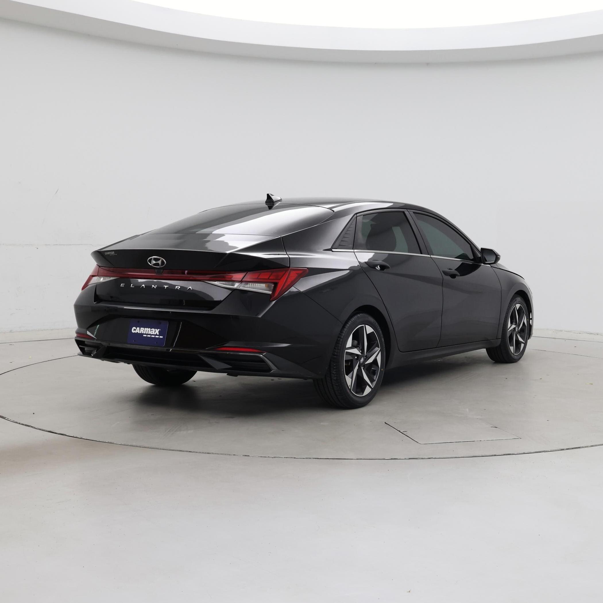 Thumbnail: 2021 Hyundai Elantra - 8