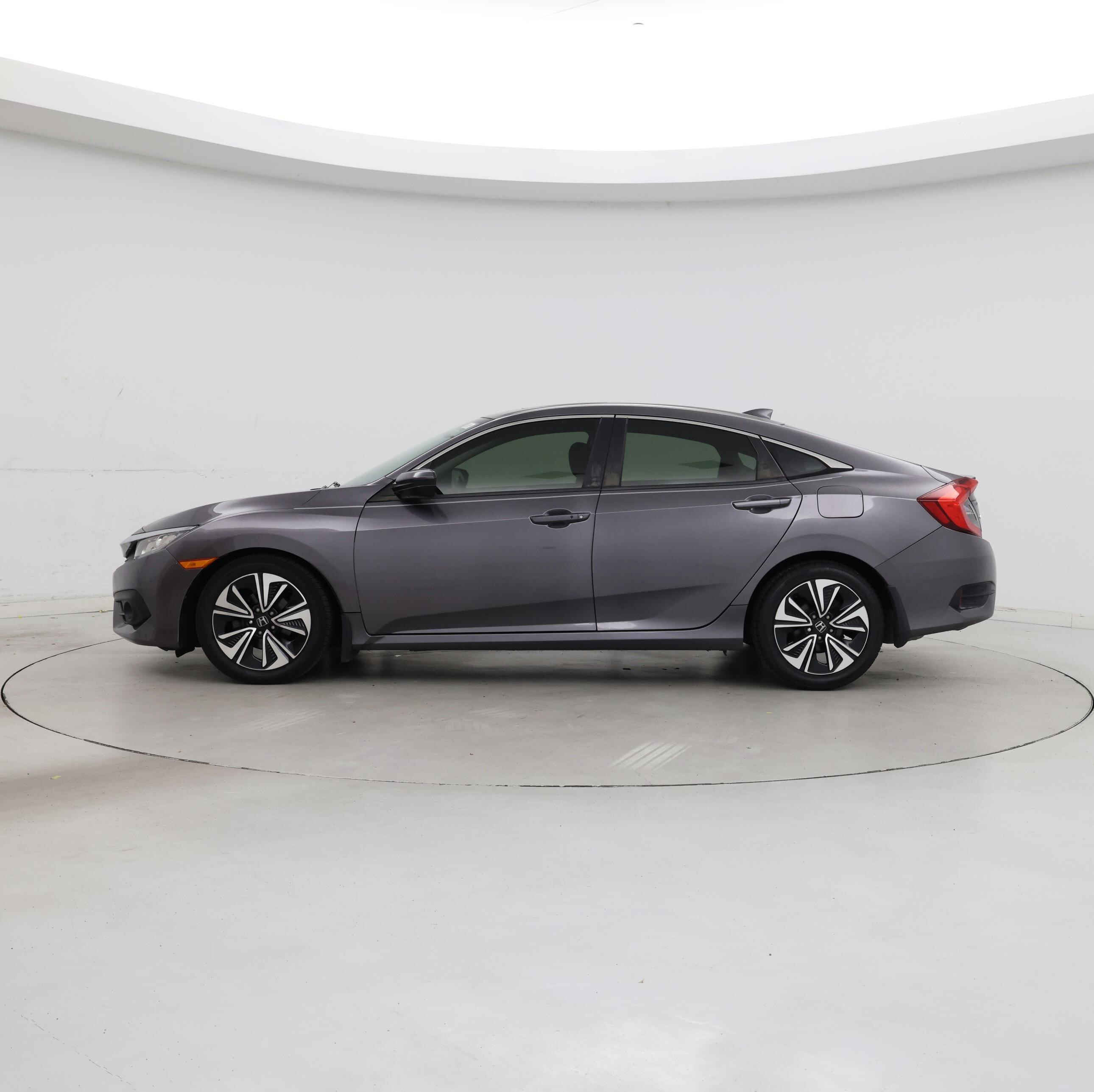 Thumbnail: 2018 Honda Civic - 3