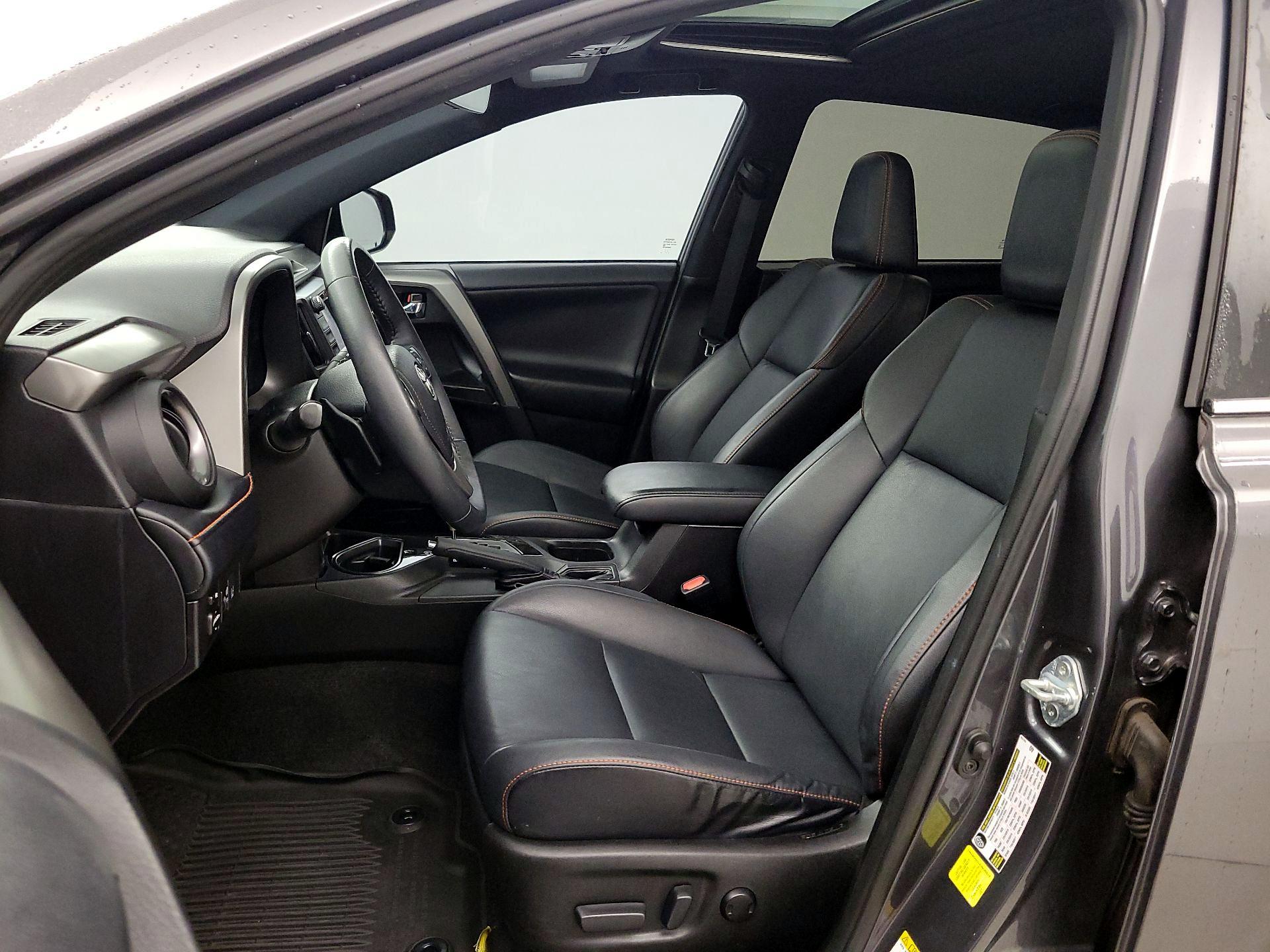 Thumbnail: 2017 Toyota RAV4 - 11