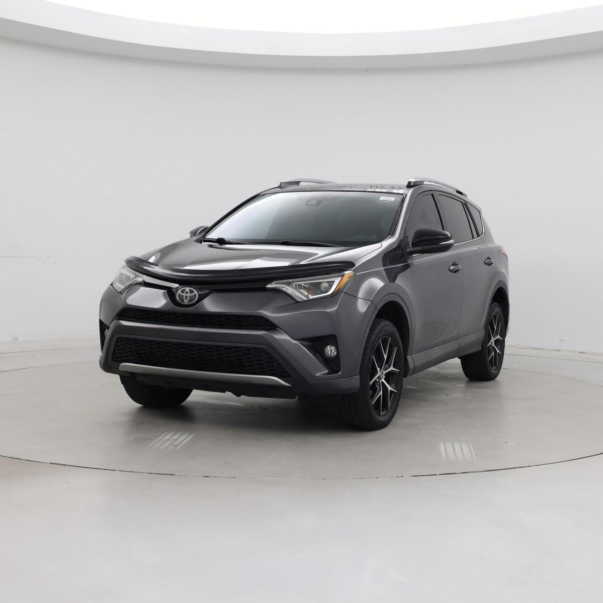 Thumbnail: 2017 Toyota RAV4 - 4