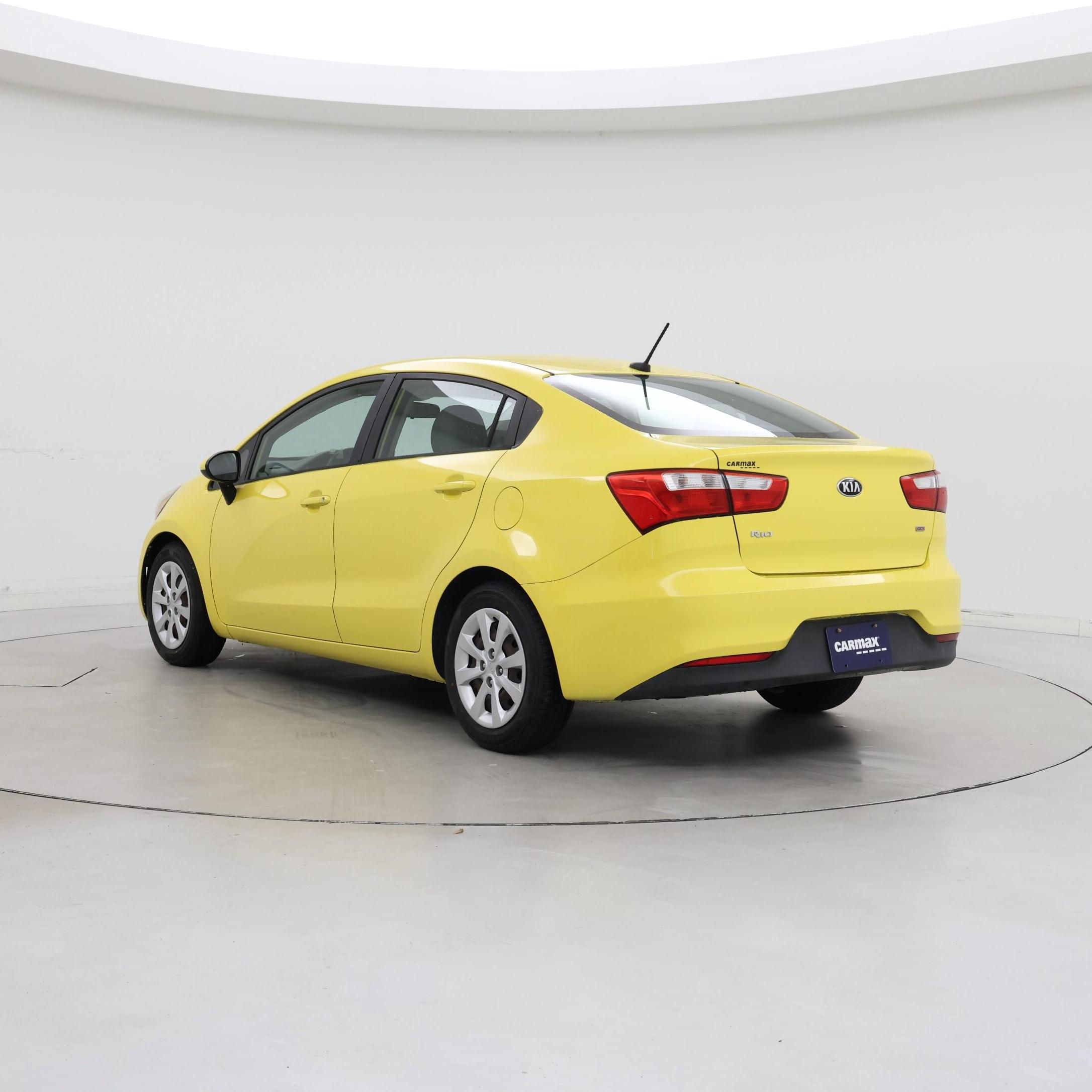 Thumbnail: 2016 Kia Rio - 2