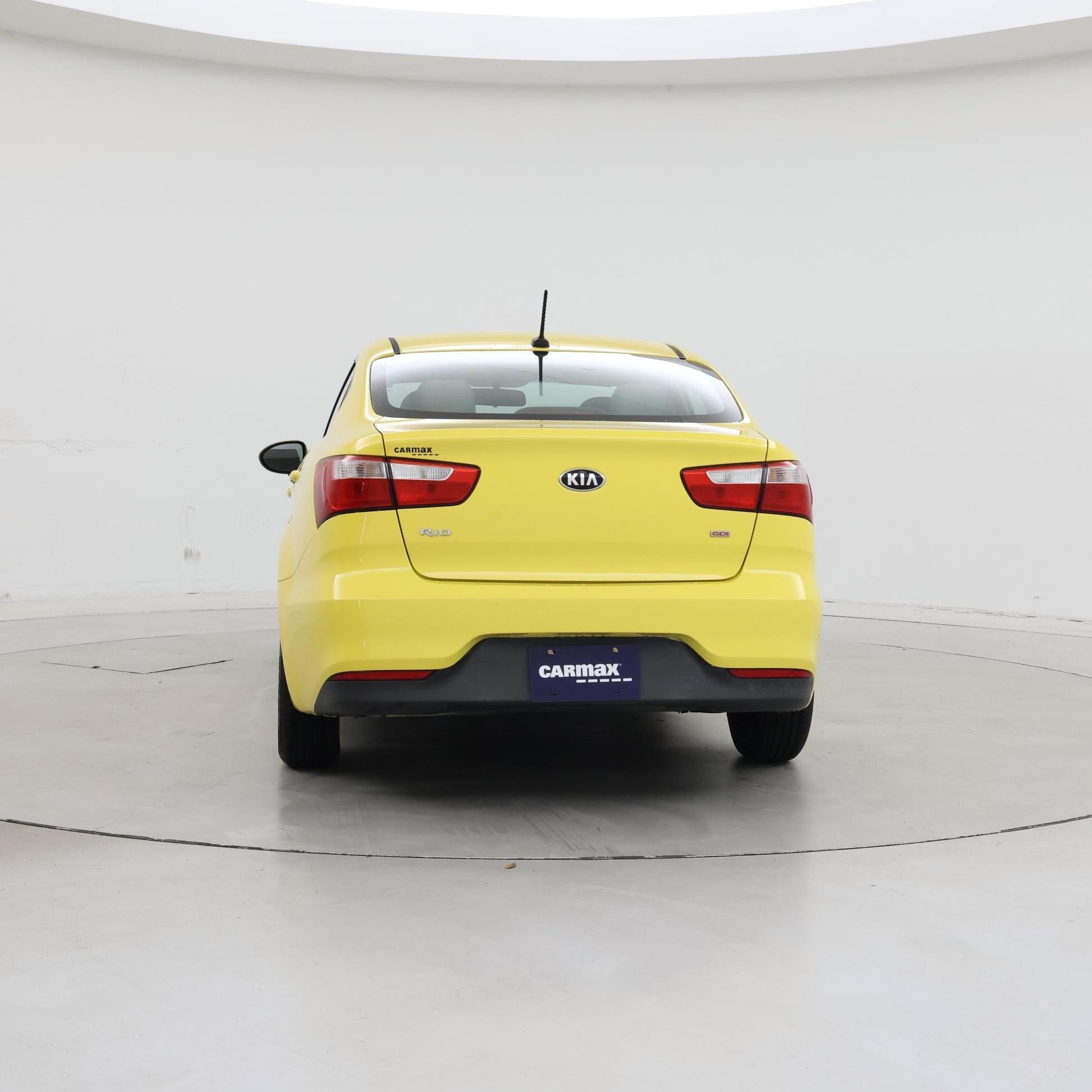 Thumbnail: 2016 Kia Rio - 6